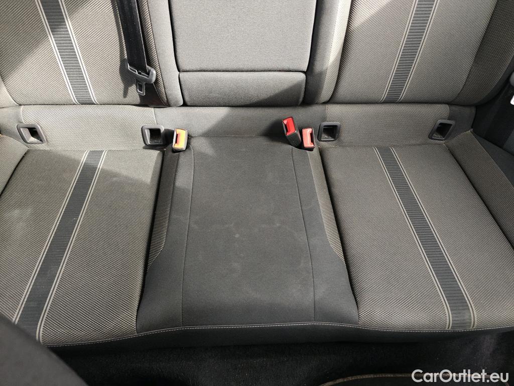  Volkswagen  T-ROC VOLKSWAGEN  / 2017 / 5P / todoterreno Advance 2.0 TDI 85kW (115CV) #17