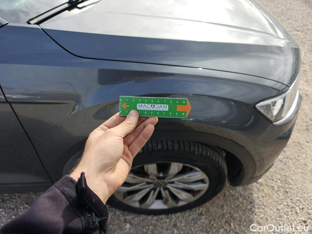  Volkswagen  T-ROC VOLKSWAGEN  / 2017 / 5P / todoterreno Advance 2.0 TDI 85kW (115CV) #5