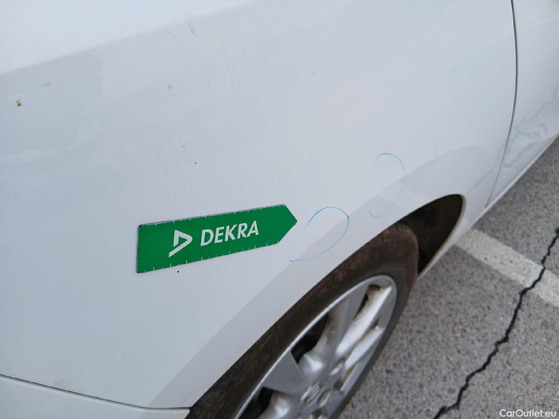  Opel  Corsa OPEL  / 2019 / 5P / berlina con portón 1.5D DT 74kW (100CV) Edition #26