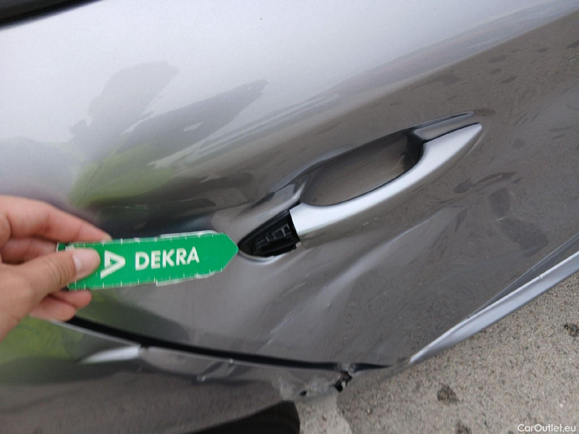  Peugeot  208  Allure 1.2 Puretech 100CV MT6 6E #34