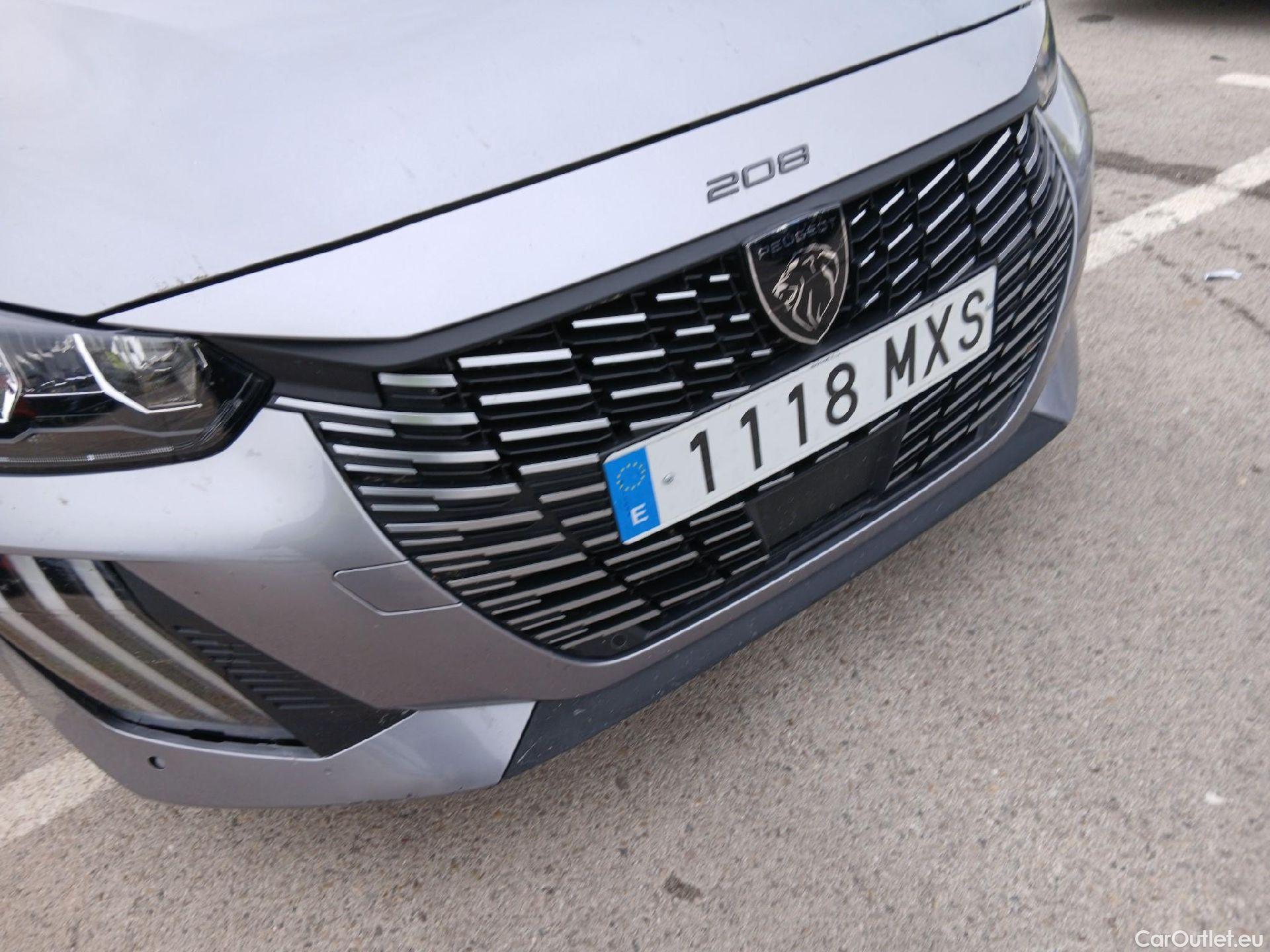  Peugeot  208  Allure 1.2 Puretech 100CV MT6 6E #20