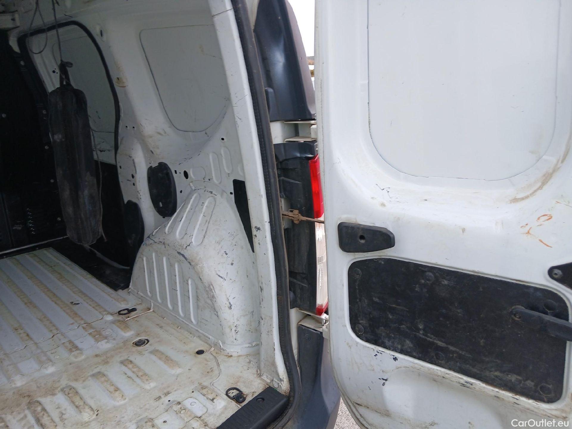  Dacia  Dokker DACIA  / 2013 / 4P / furgón derivado de turismo Van Essential 1.6 80kW (110CV) ECO-G #13