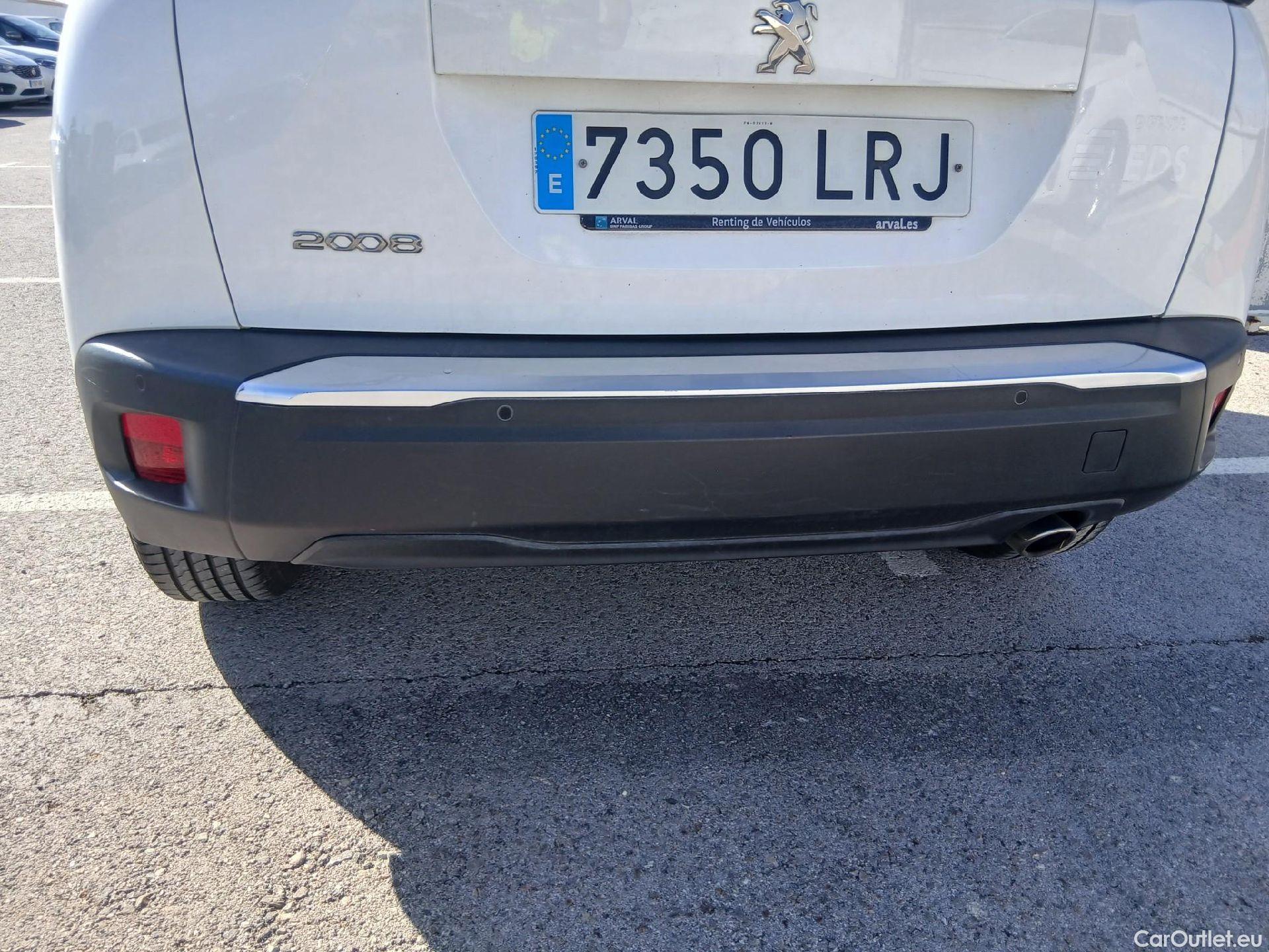  Peugeot  2008 PEUGEOT  / 2019 / 5P / todoterreno Active BlueHDI 81kW (110CV) #17