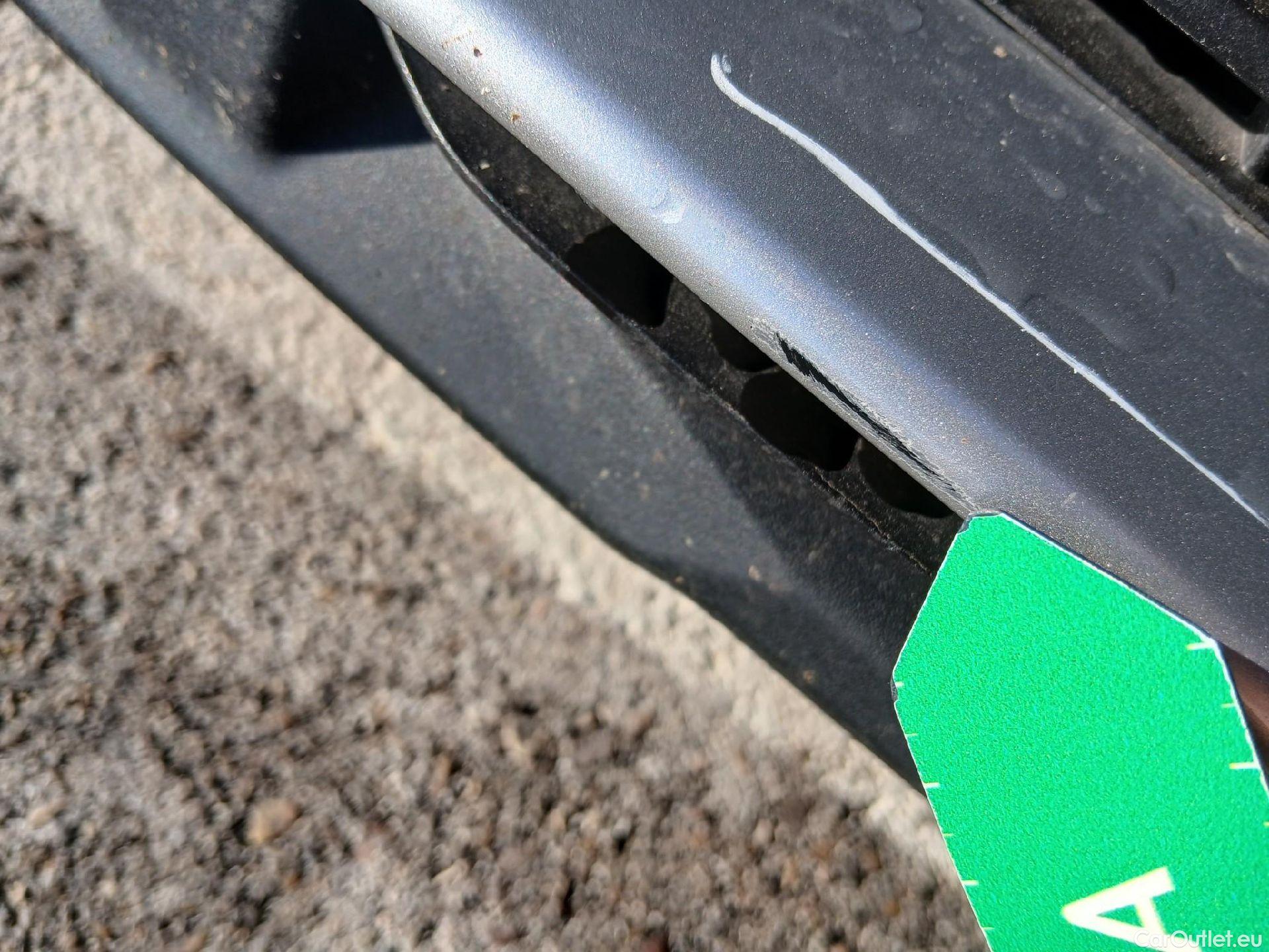  Peugeot  3008 PEUGEOT  Hybrid / 2020 / 5P / todoterreno 225 e-EAT8 Allure #6