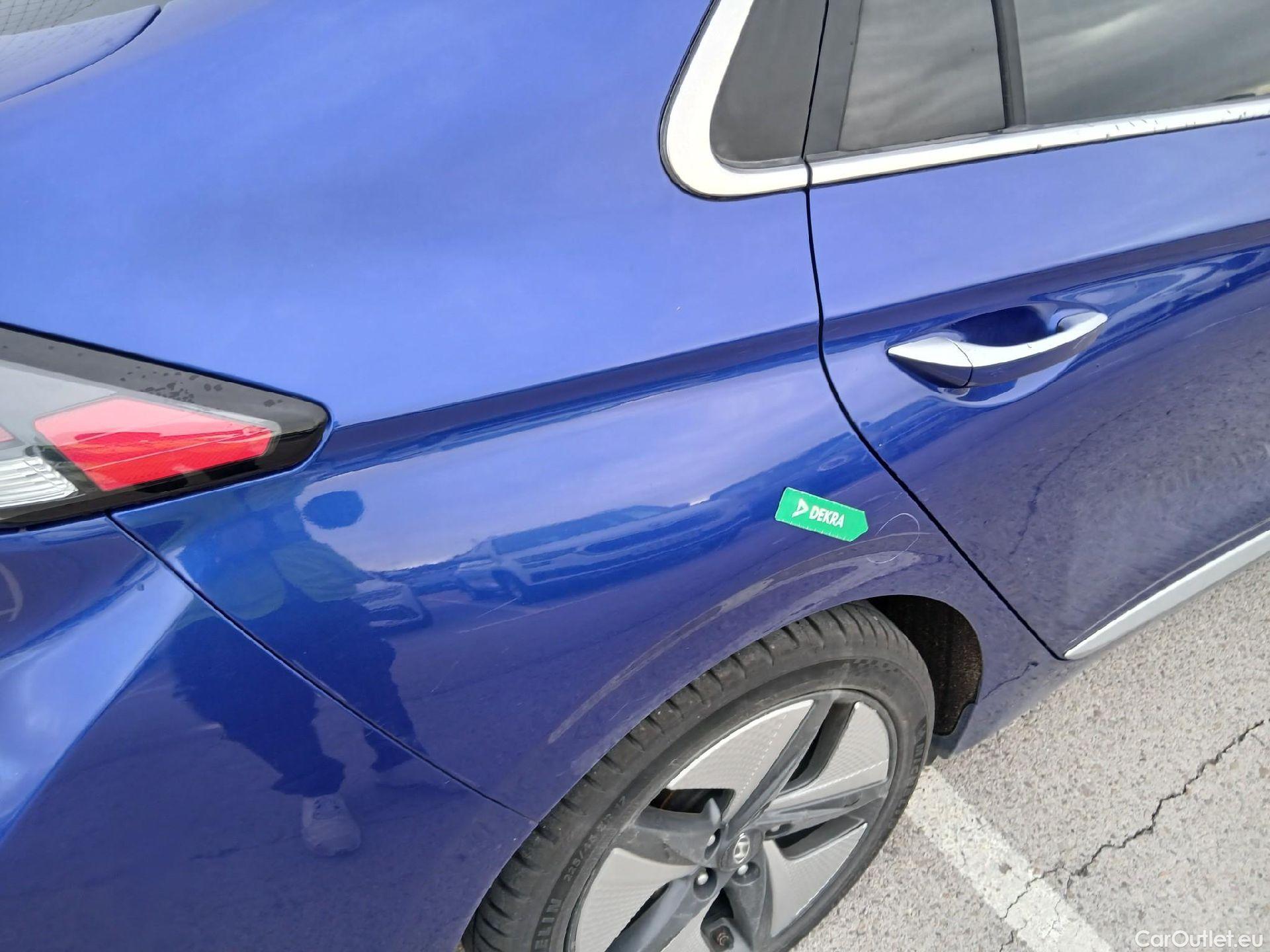  Hyundai   Ioniq HYUNDAI / 2019 / 5P / berlina con portón 1.6 GDI HEV Tecno DCT #31