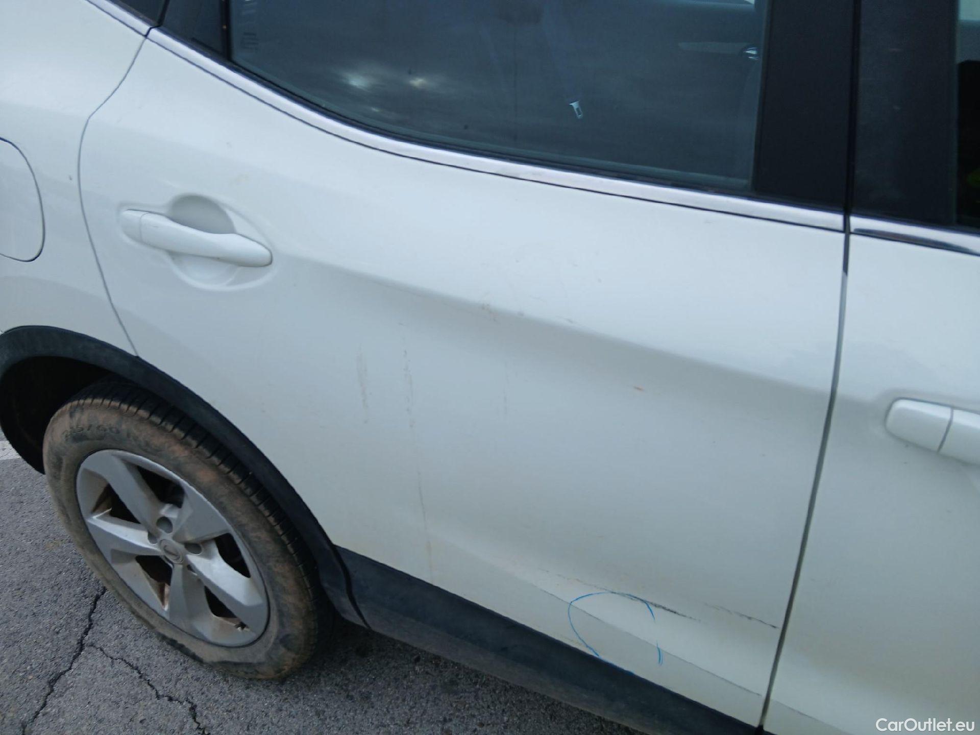  Nissan  Qashqai NISSAN  / 2017 / 5P / todoterreno dCi 85 kW (115 CV) E6D ACENTA #39