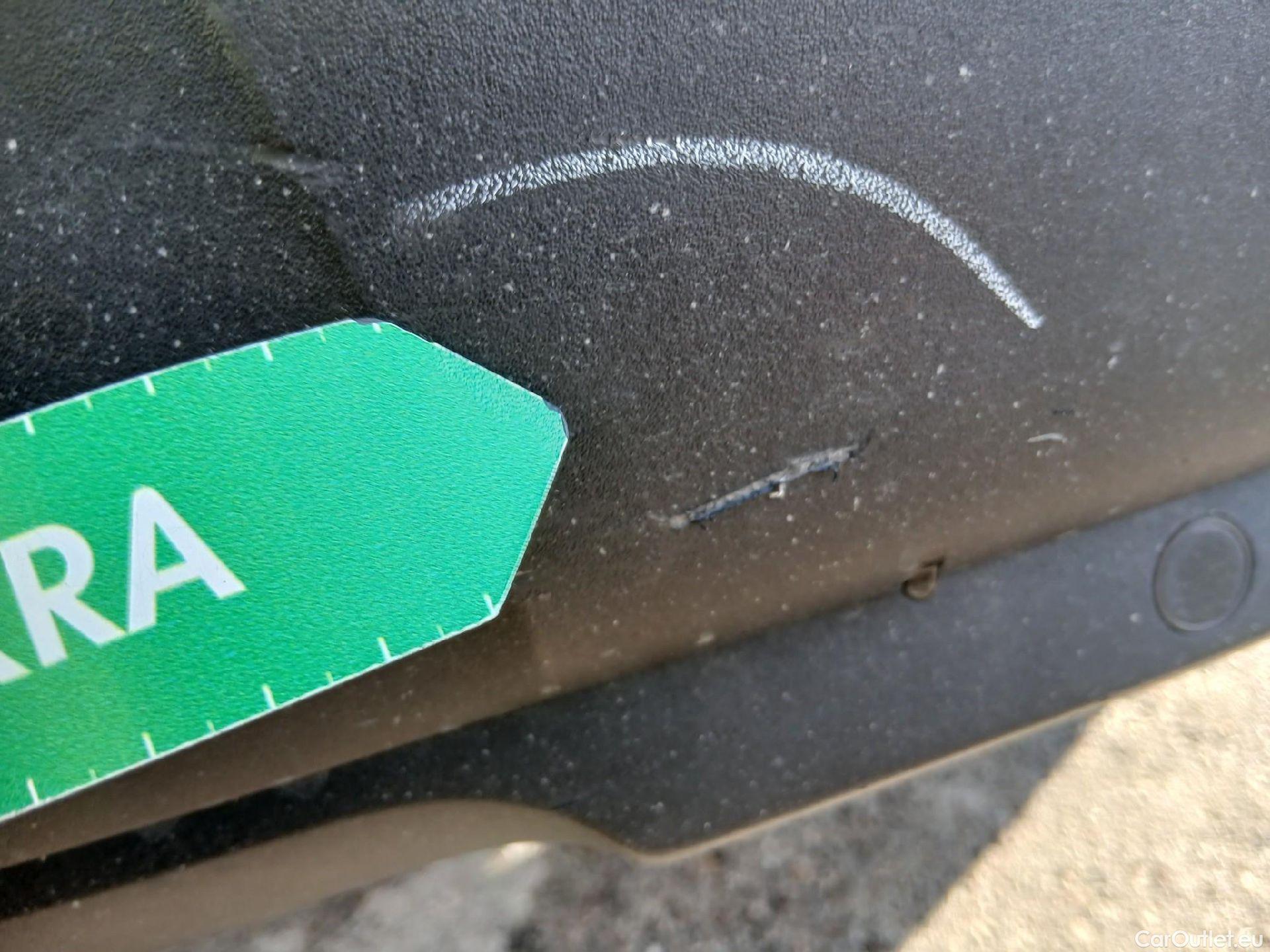  Peugeot  3008 PEUGEOT  Hybrid / 2020 / 5P / todoterreno 225 e-EAT8 Allure #26