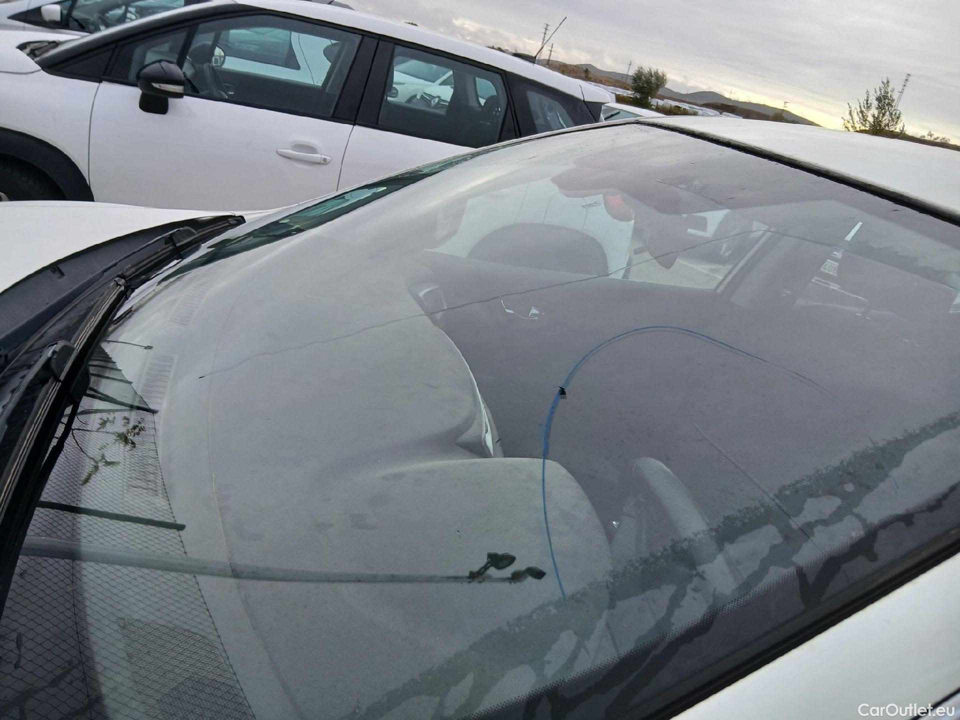  Nissan  Qashqai NISSAN  / 2017 / 5P / todoterreno dCi 85 kW (115 CV) E6D ACENTA #13