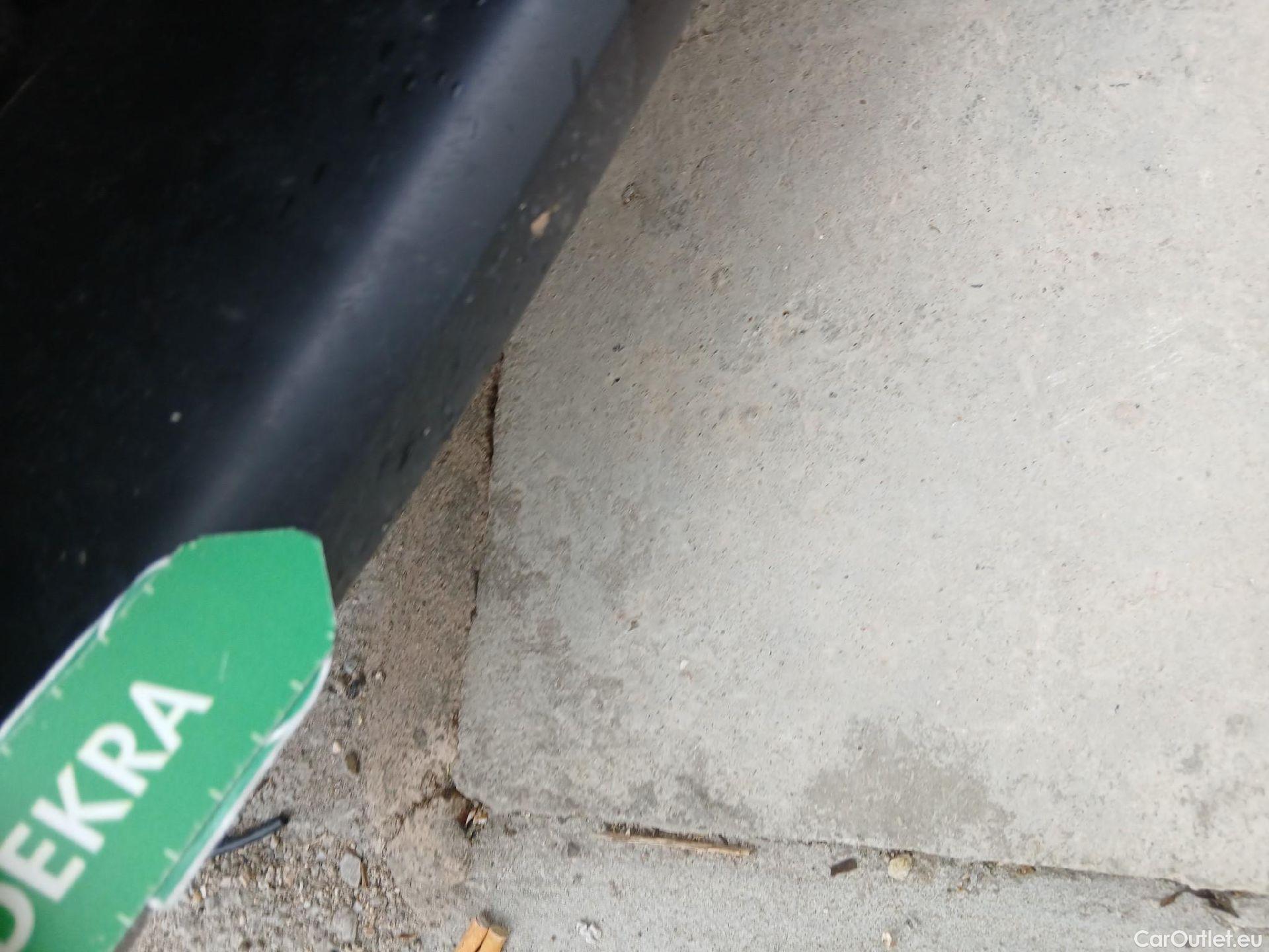  Nissan  Qashqai NISSAN  / 2017 / 5P / todoterreno dCi 85 kW (115 CV) E6D ACENTA #18