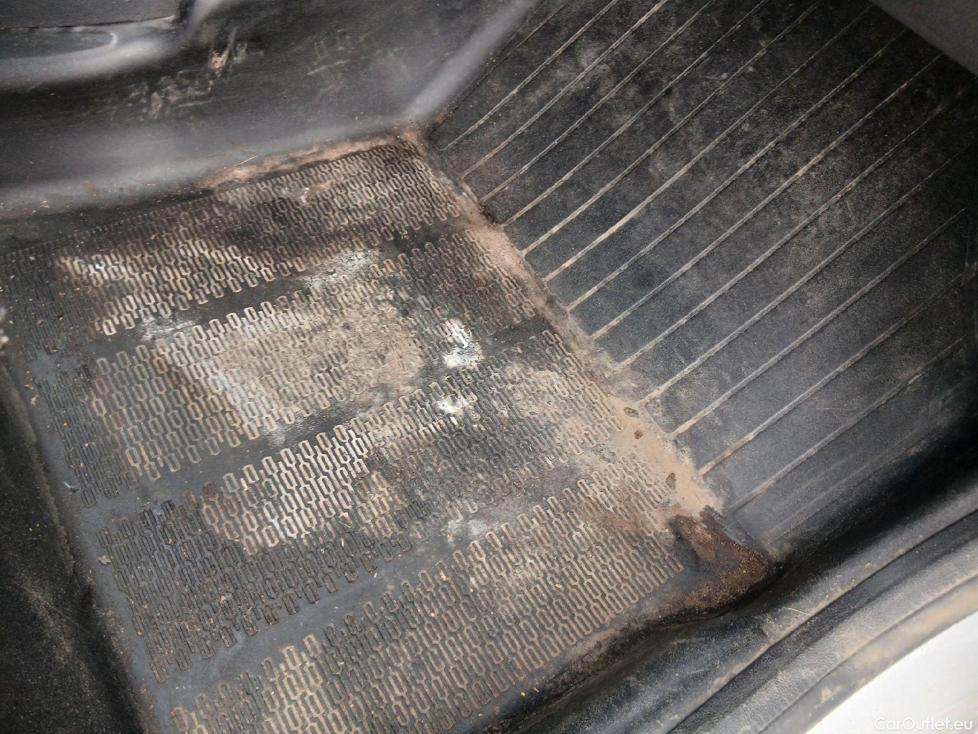  Dacia  Dokker DACIA  / 2013 / 4P / furgón derivado de turismo Van Essential 1.6 80kW (110CV) ECO-G #6