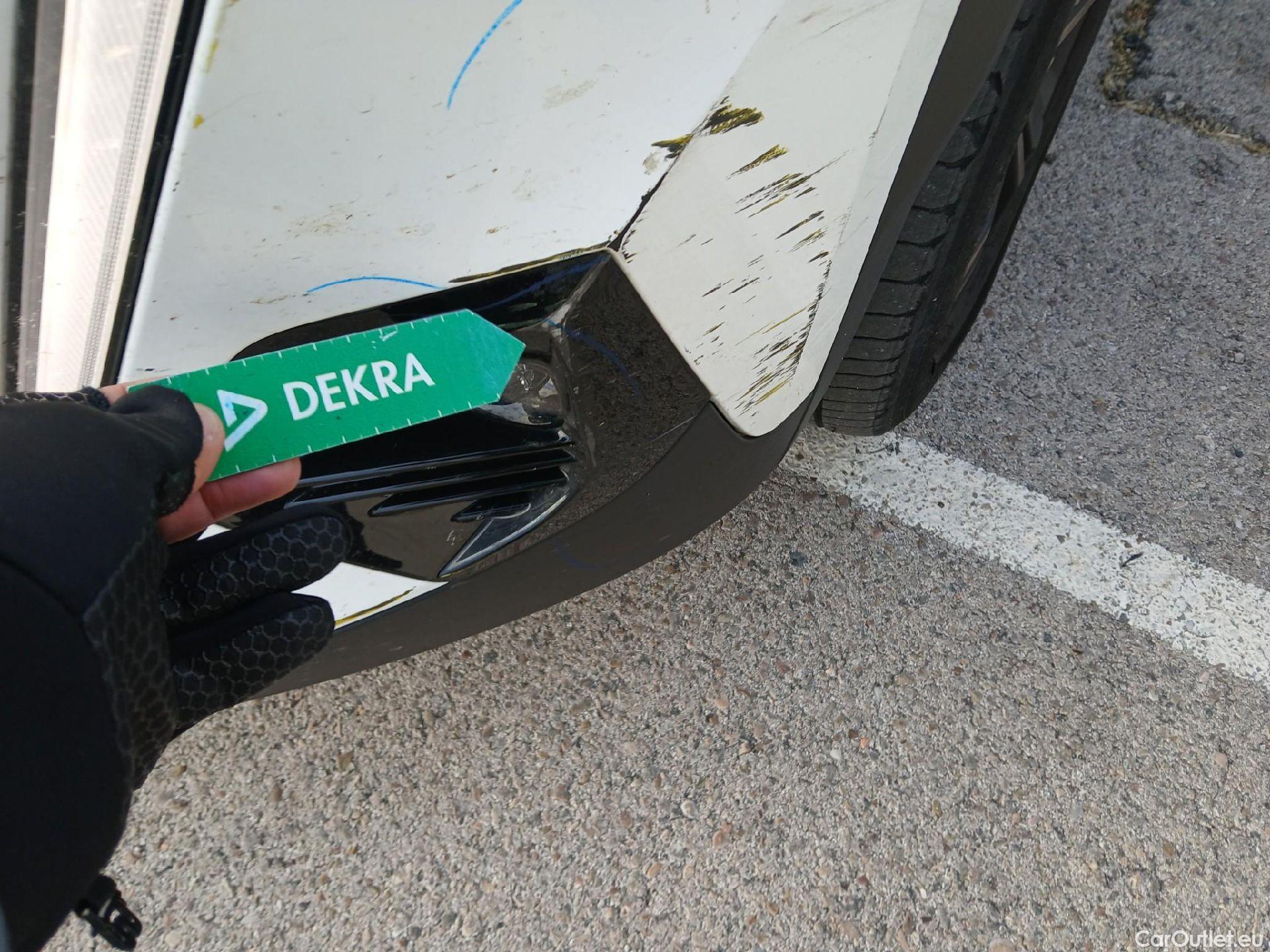  Peugeot  2008 PEUGEOT  / 2019 / 5P / todoterreno Allure Pack Puretech 130 S&S EAT8 (AC) #14