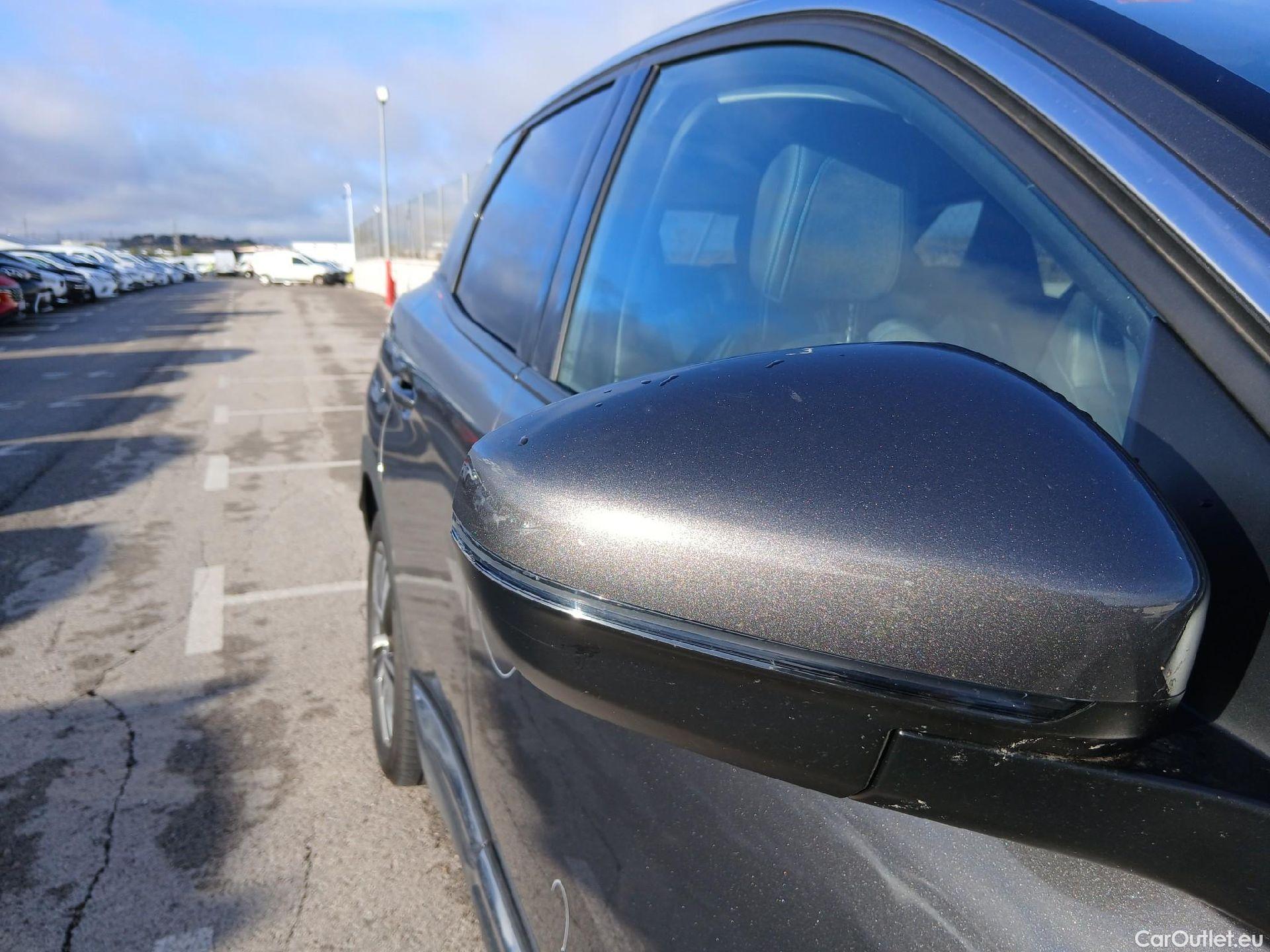  Peugeot  3008 PEUGEOT  Hybrid / 2020 / 5P / todoterreno 225 e-EAT8 Allure #43