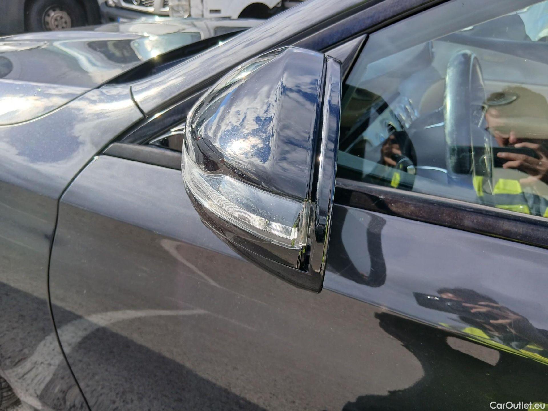  Mercedes  E-Klasse Clase E E 220 d 4Matic (213.005)AMG AMG Line 195CV AT9 E6d #17