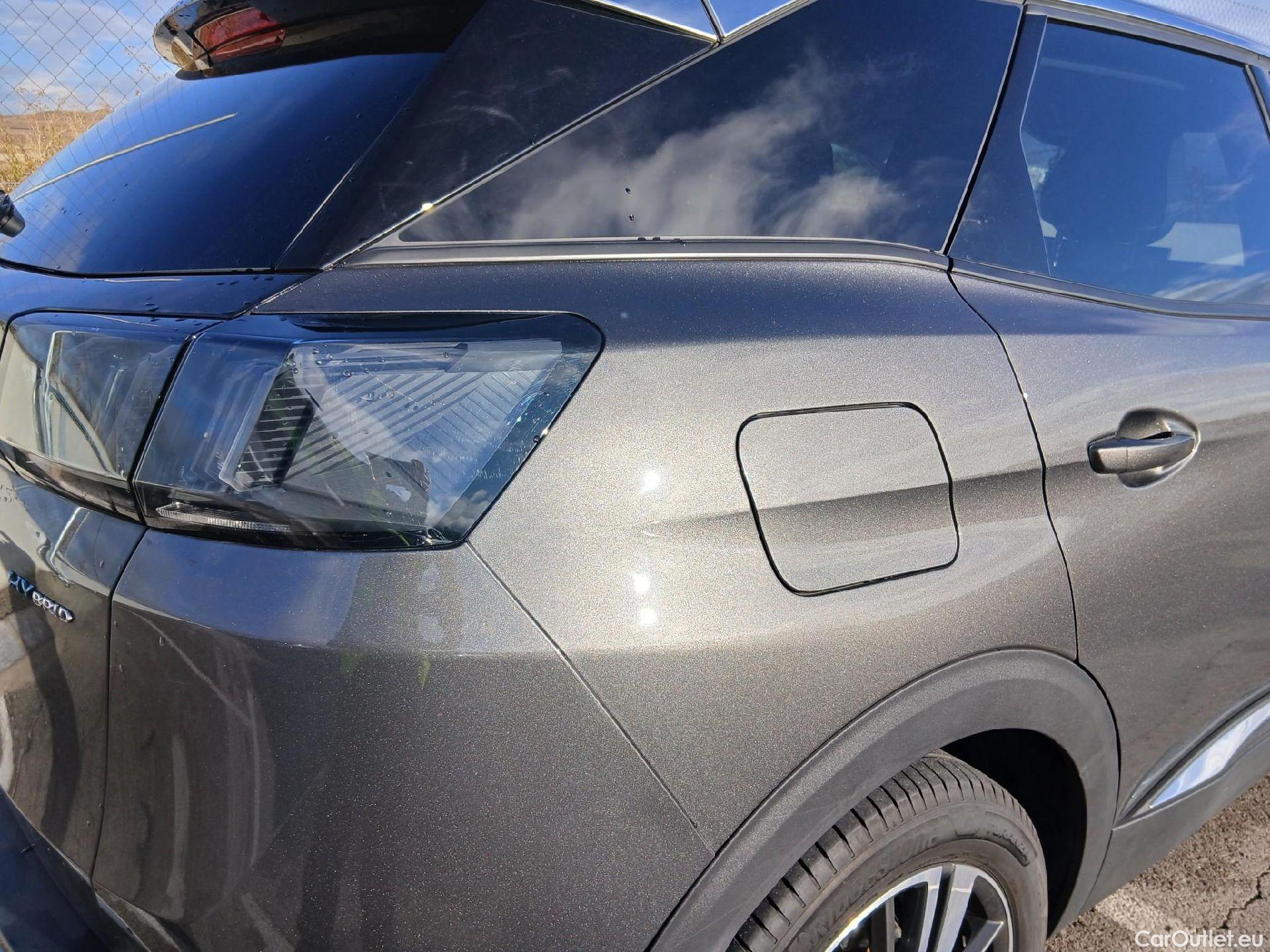  Peugeot  3008 PEUGEOT  Hybrid / 2020 / 5P / todoterreno 225 e-EAT8 Allure #38