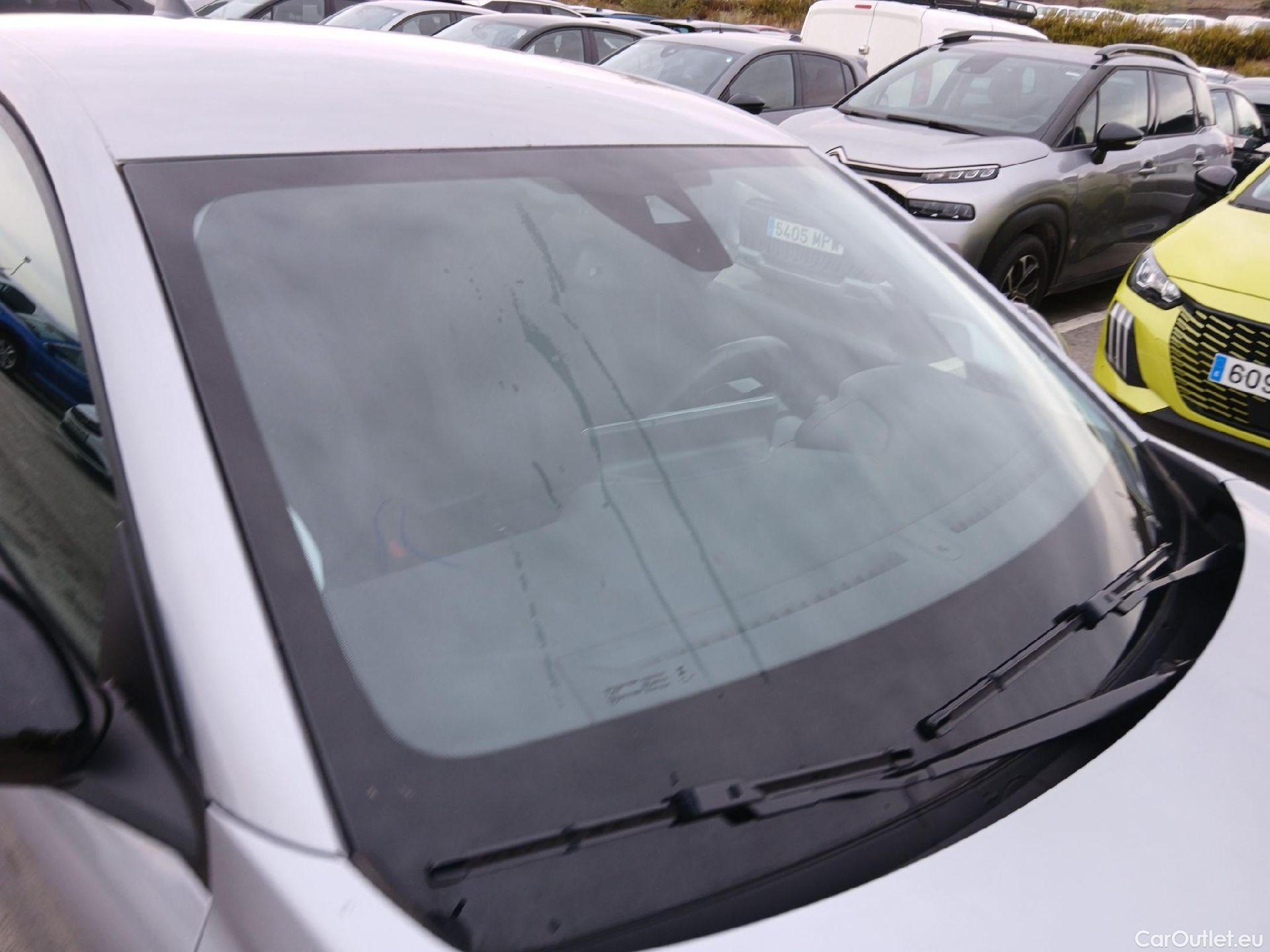  Peugeot  208  Allure 1.2 Puretech 100CV MT6 6E #17