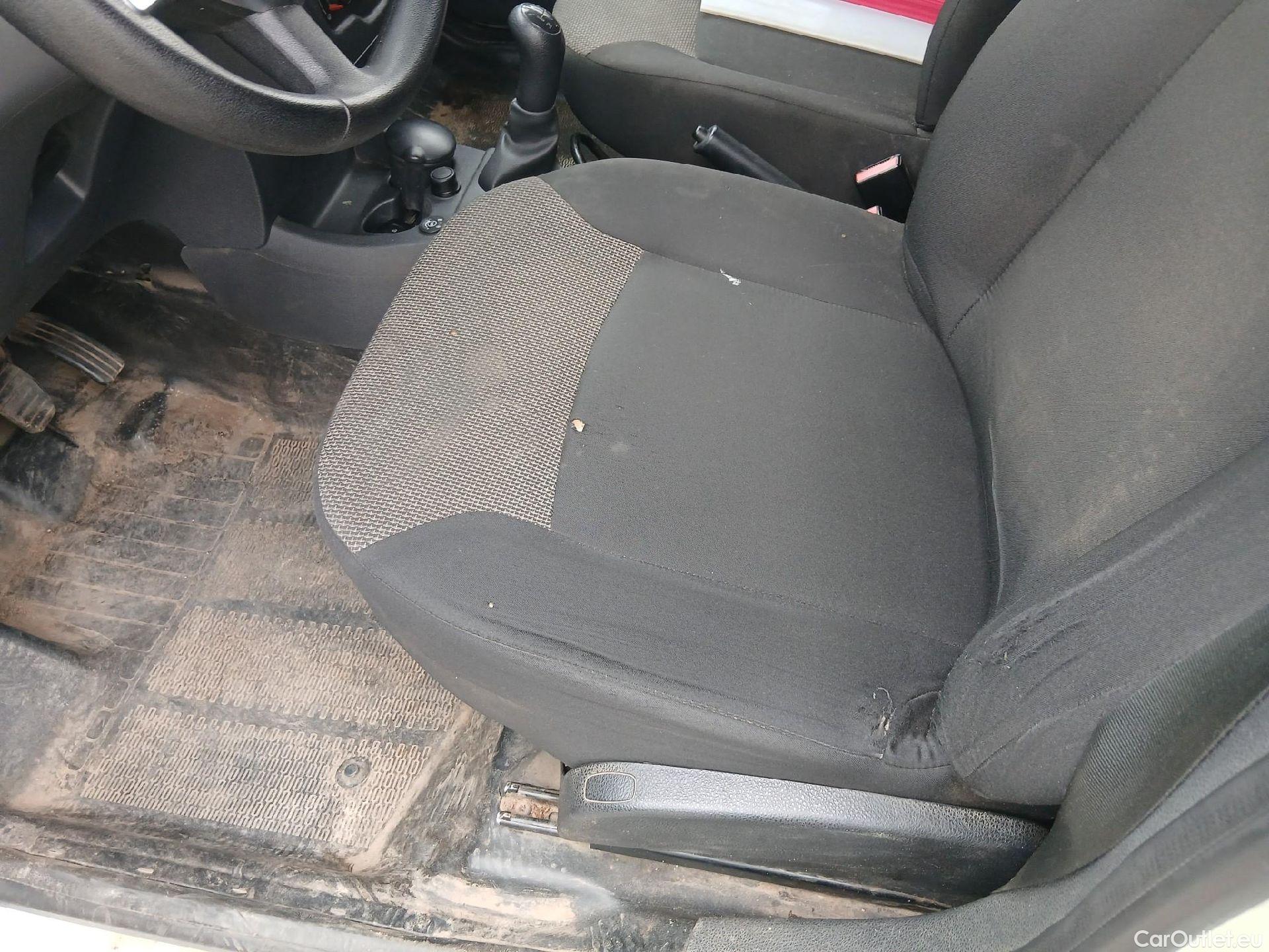  Dacia  Dokker DACIA  / 2013 / 4P / furgón derivado de turismo Van Essential 1.6 80kW (110CV) ECO-G #2