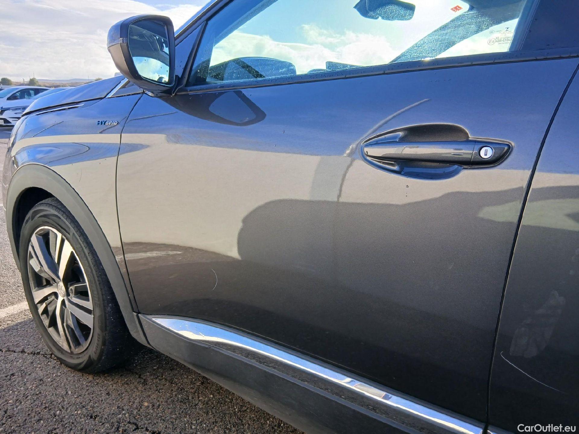  Peugeot  3008 PEUGEOT  Hybrid / 2020 / 5P / todoterreno 225 e-EAT8 Allure #10