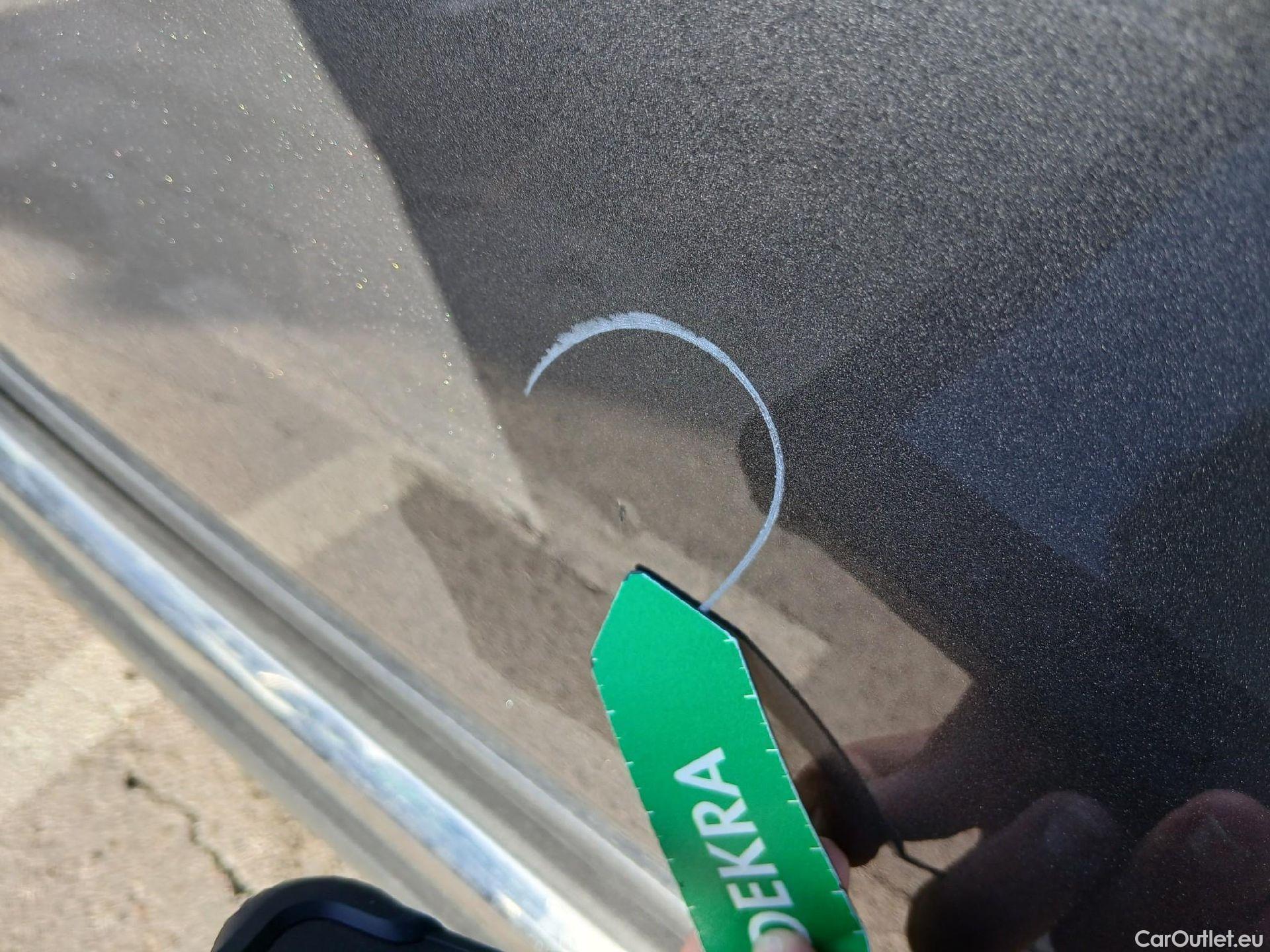  Peugeot  3008 PEUGEOT  Hybrid / 2020 / 5P / todoterreno 225 e-EAT8 Allure #41