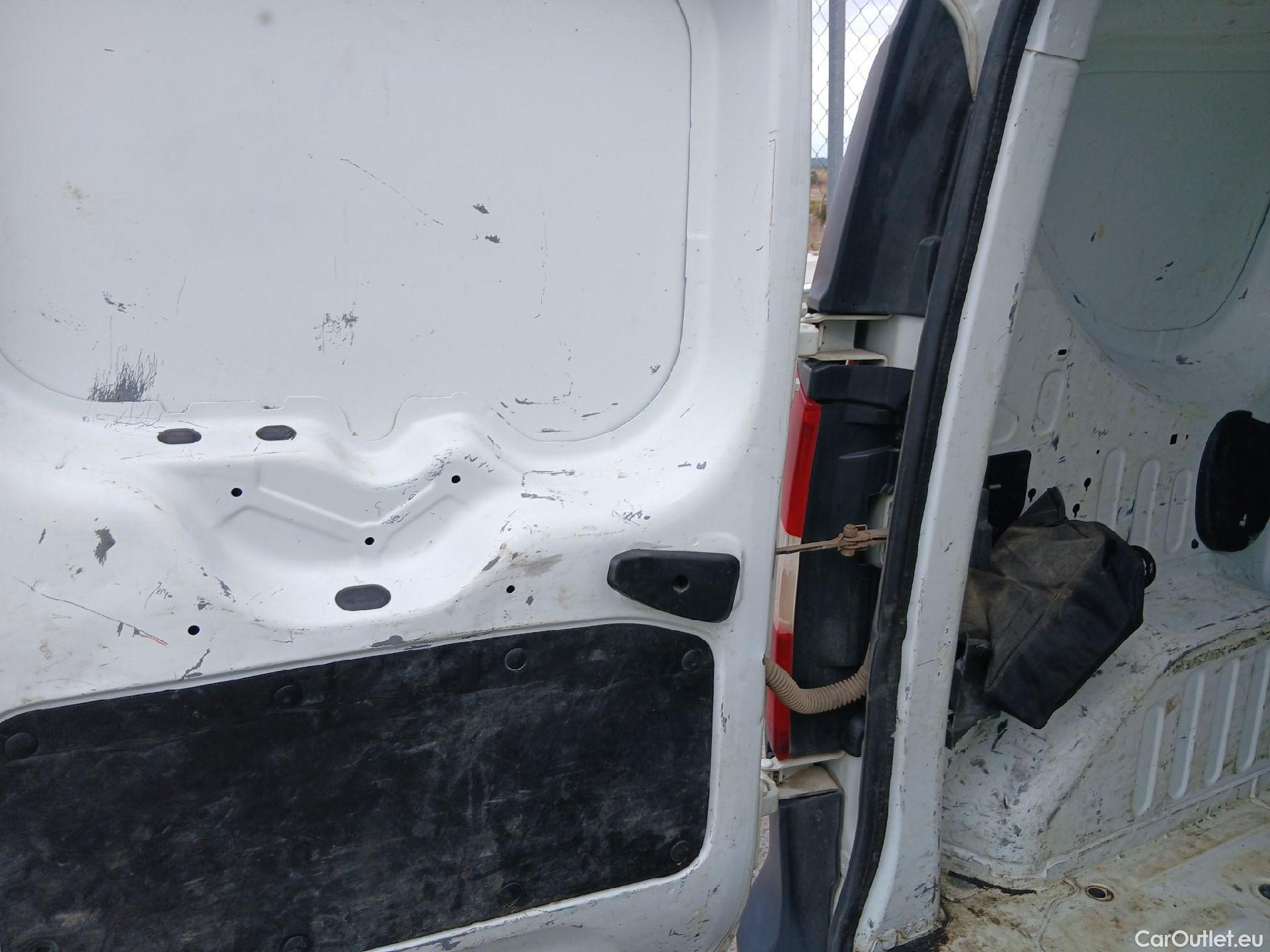  Dacia  Dokker DACIA  / 2013 / 4P / furgón derivado de turismo Van Essential 1.6 80kW (110CV) ECO-G #14