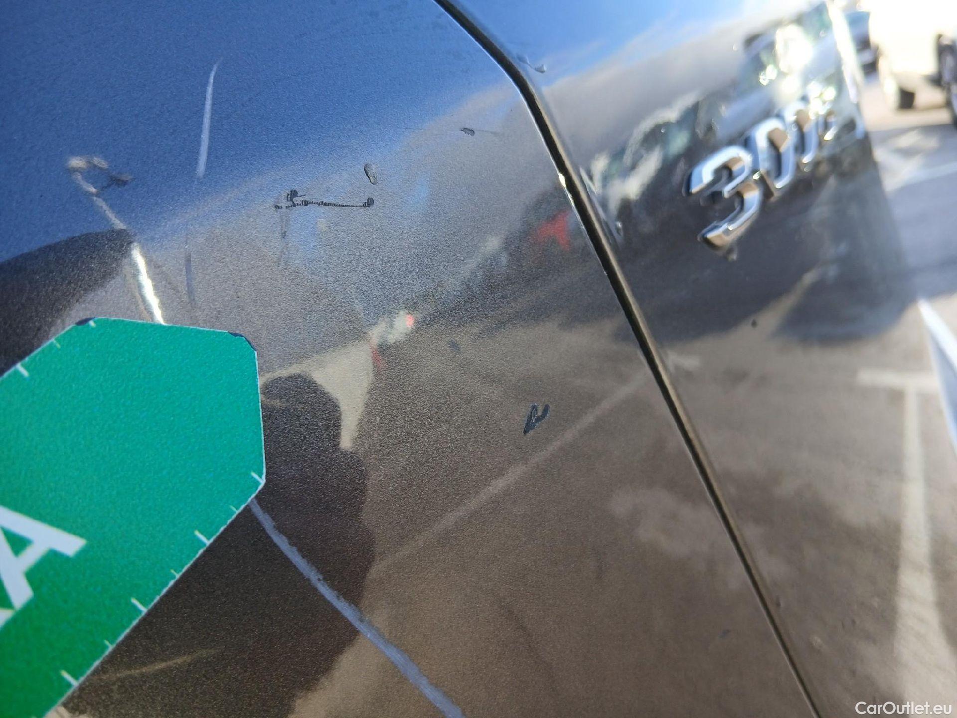  Peugeot  3008 PEUGEOT  Hybrid / 2020 / 5P / todoterreno 225 e-EAT8 Allure #23