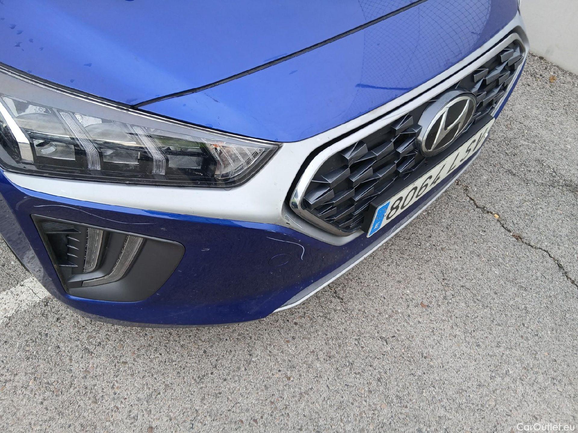  Hyundai   Ioniq HYUNDAI / 2019 / 5P / berlina con portón 1.6 GDI HEV Tecno DCT #4