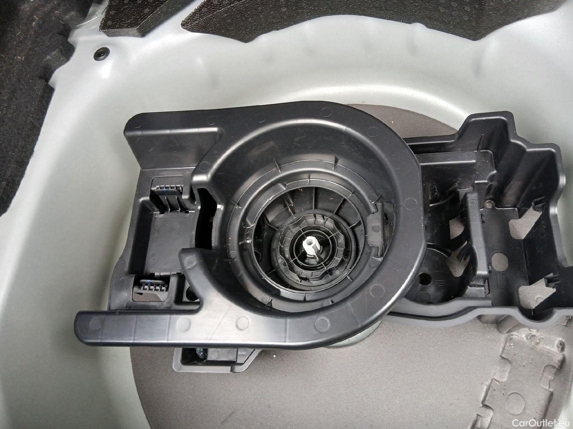  Peugeot  208  Allure 1.2 Puretech 100CV MT6 6E #5