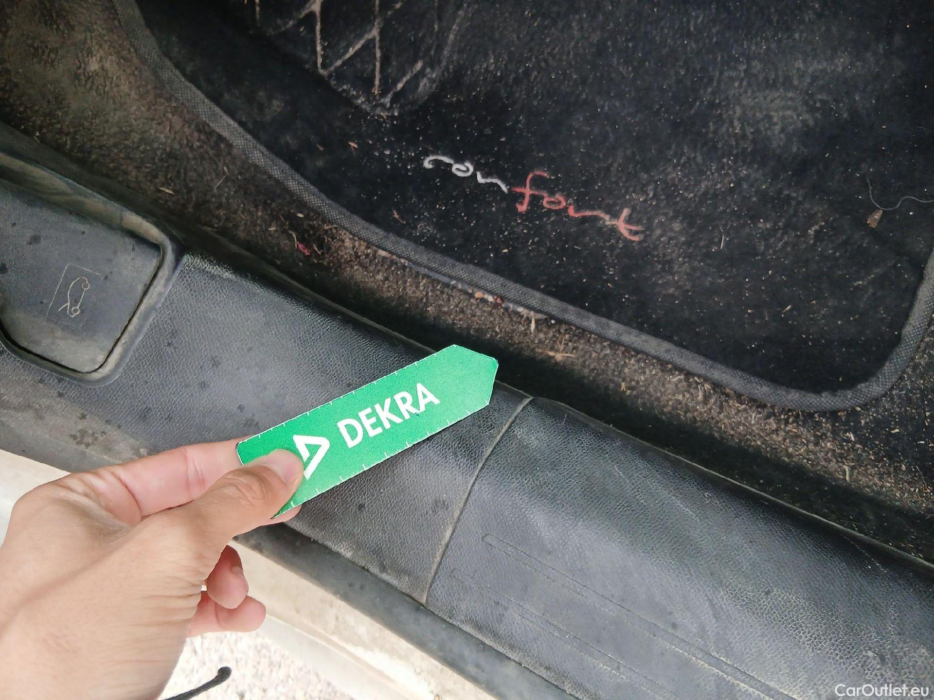  Opel  Corsa OPEL  / 2019 / 5P / berlina con portón 1.5D DT 74kW (100CV) Edition #12