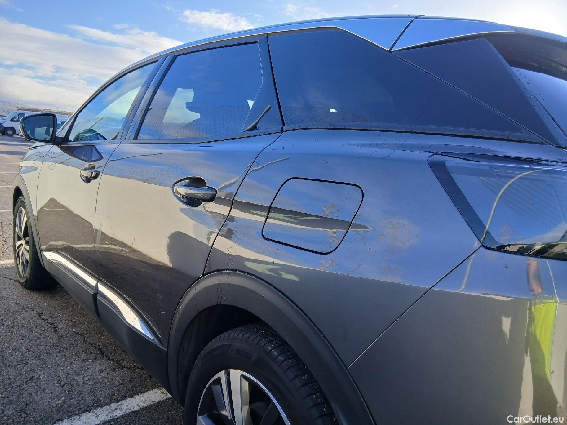  Peugeot  3008 PEUGEOT  Hybrid / 2020 / 5P / todoterreno 225 e-EAT8 Allure #18