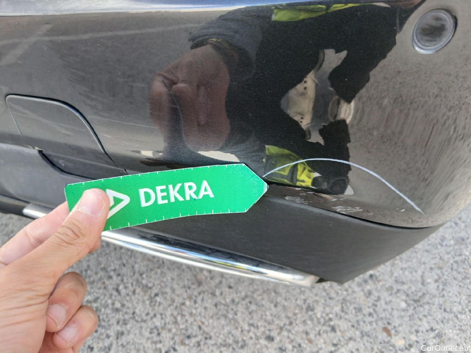  Mercedes  E-Klasse Clase E E 220 d 4Matic (213.005)AMG AMG Line 195CV AT9 E6d #29