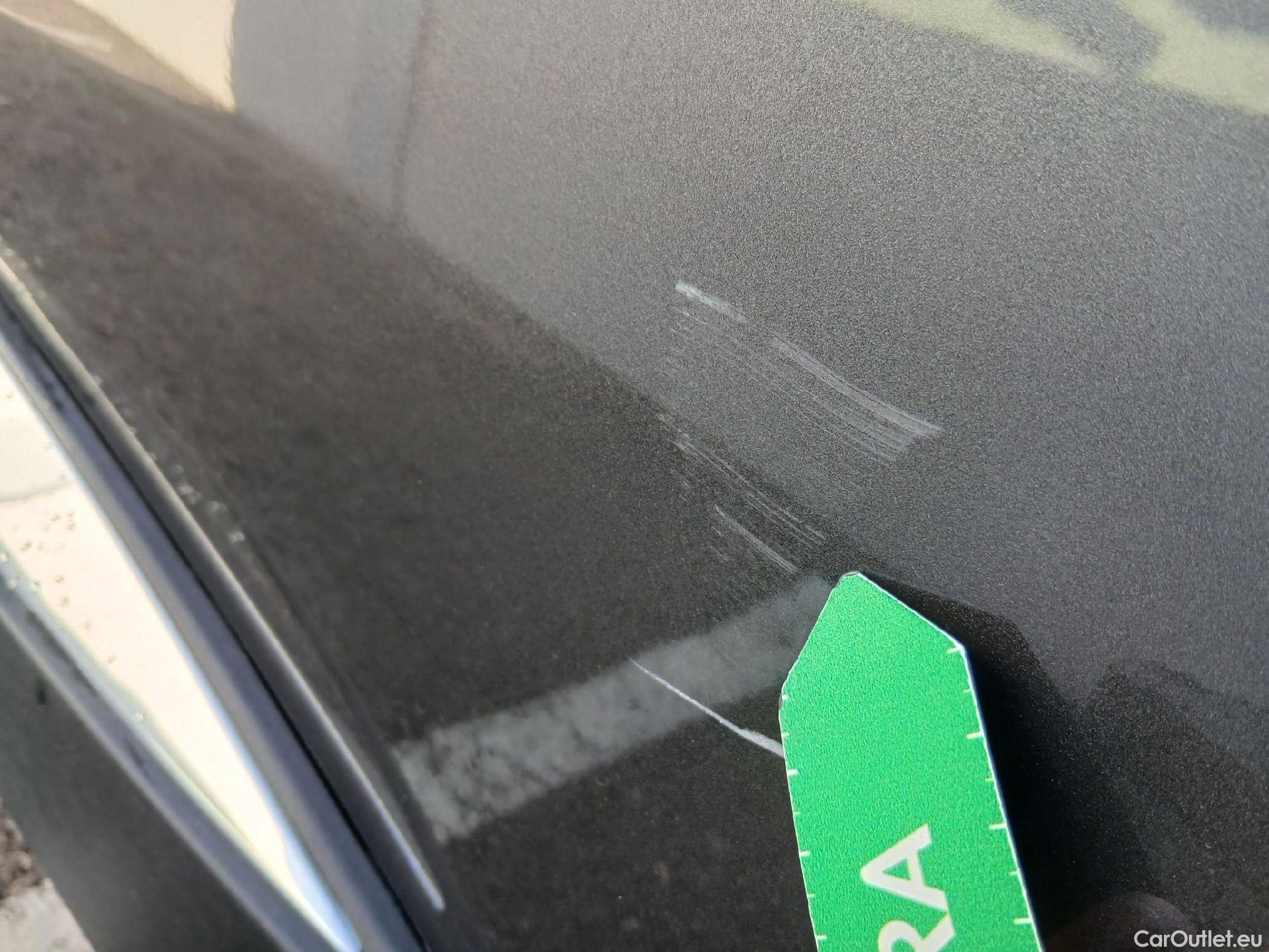  Peugeot  3008 PEUGEOT  Hybrid / 2020 / 5P / todoterreno 225 e-EAT8 Allure #12