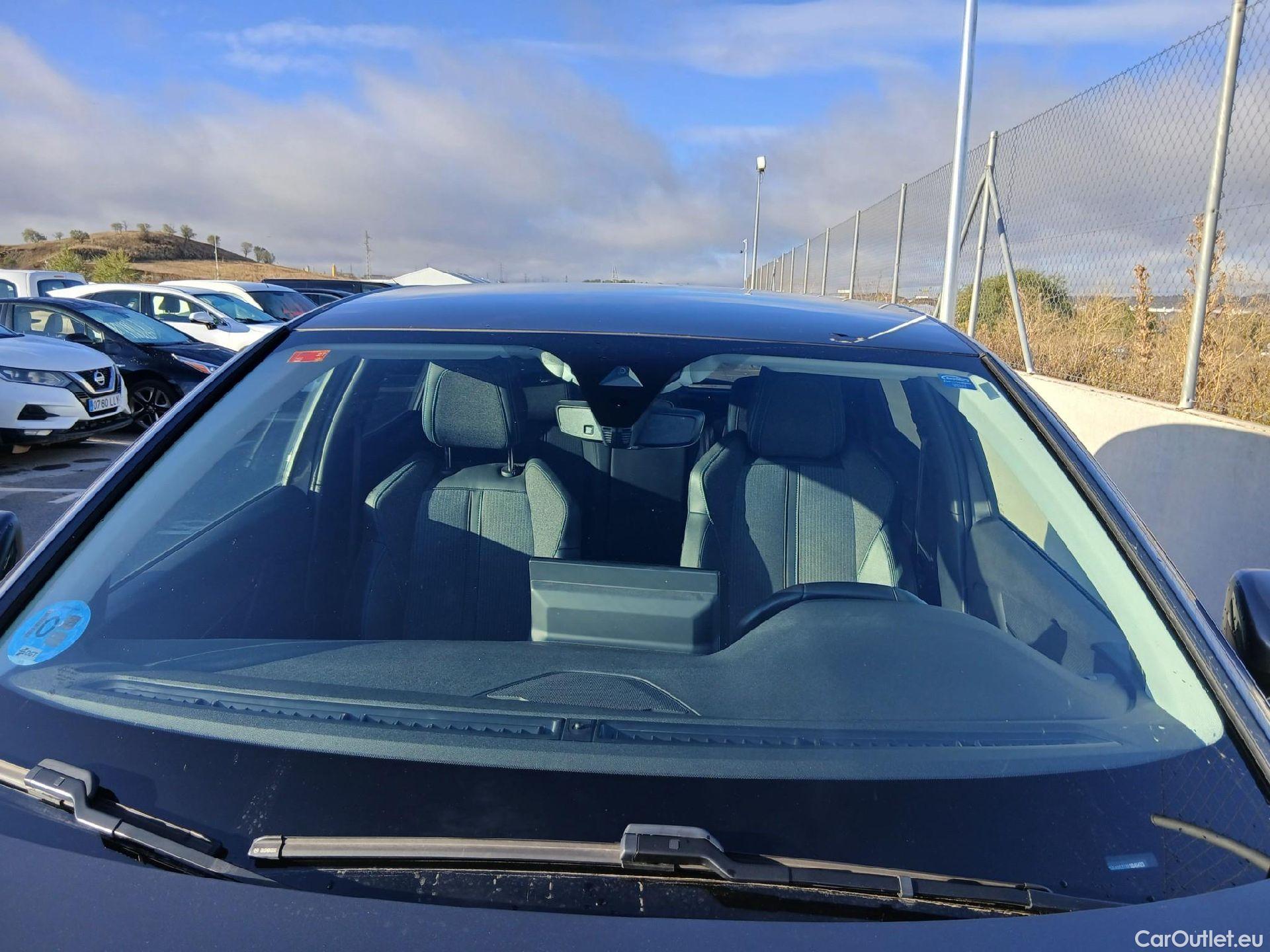  Peugeot  3008 PEUGEOT  Hybrid / 2020 / 5P / todoterreno 225 e-EAT8 Allure #1