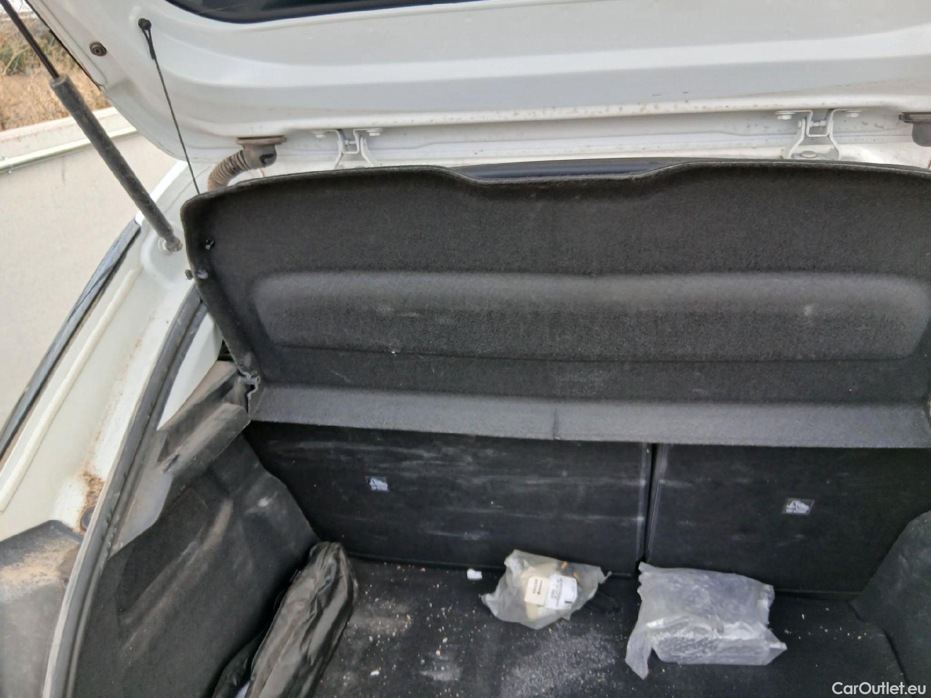  Opel  Corsa OPEL  / 2019 / 5P / berlina con portón 1.5D DT 74kW (100CV) Edition #1