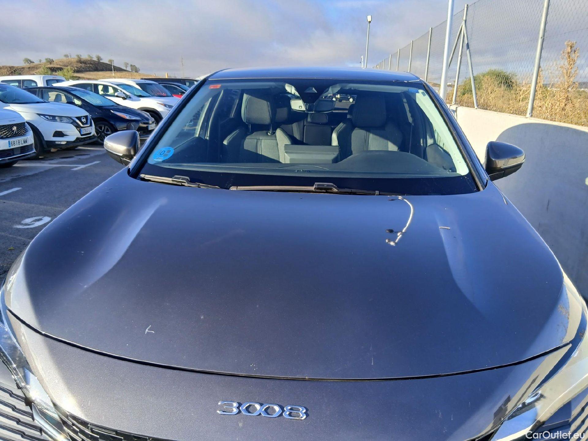  Peugeot  3008 PEUGEOT  Hybrid / 2020 / 5P / todoterreno 225 e-EAT8 Allure #2