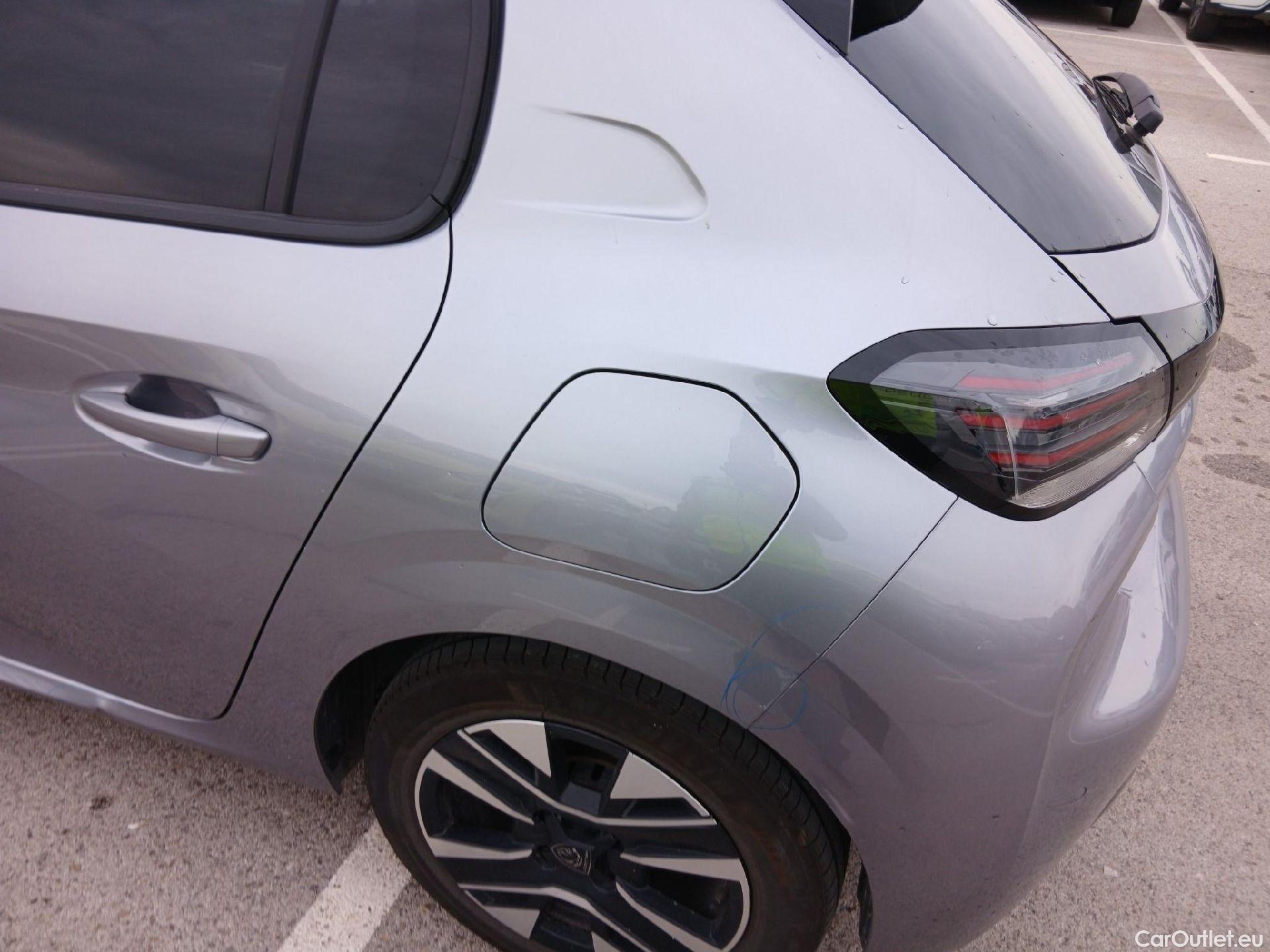  Peugeot  208  Allure 1.2 Puretech 100CV MT6 6E #23