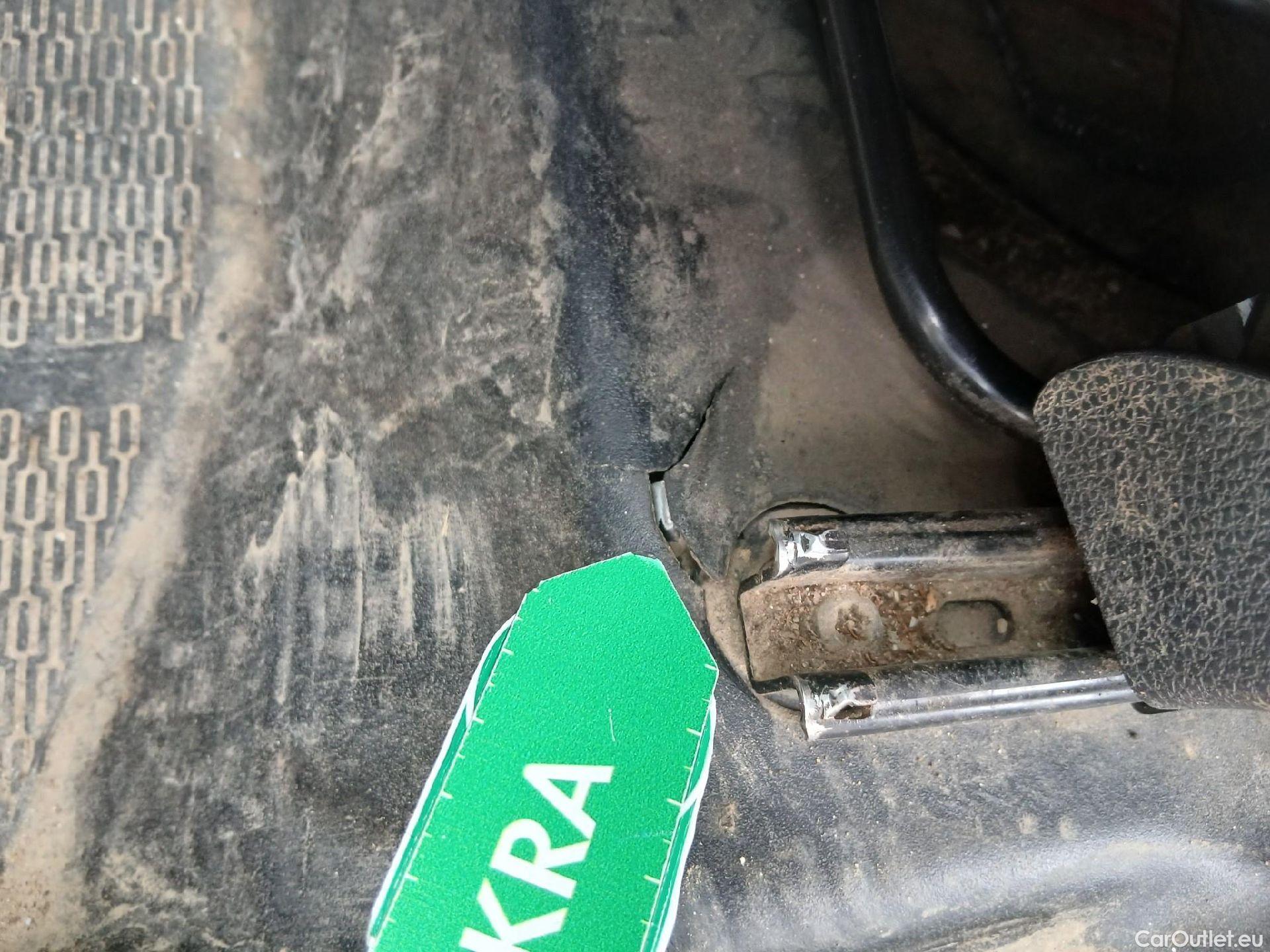  Dacia  Dokker DACIA  / 2013 / 4P / furgón derivado de turismo Van Essential 1.6 80kW (110CV) ECO-G #4