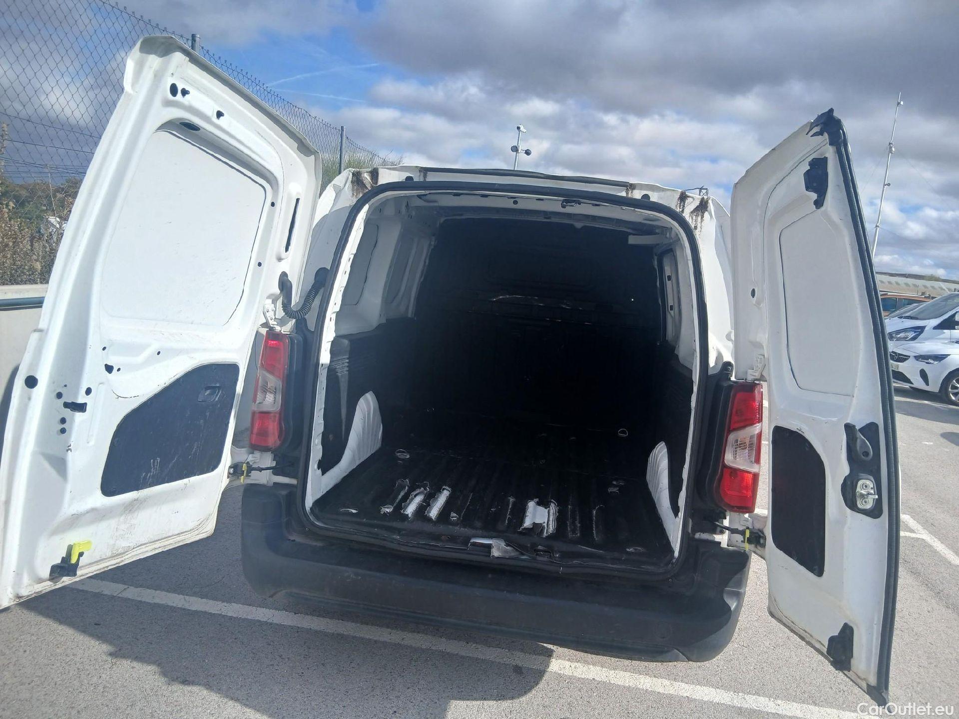  Toyota  Proace TOYOTA  City/2020/4P/furgón derivado de turismo 1.5D 96kW (130CV) GX Larga #6