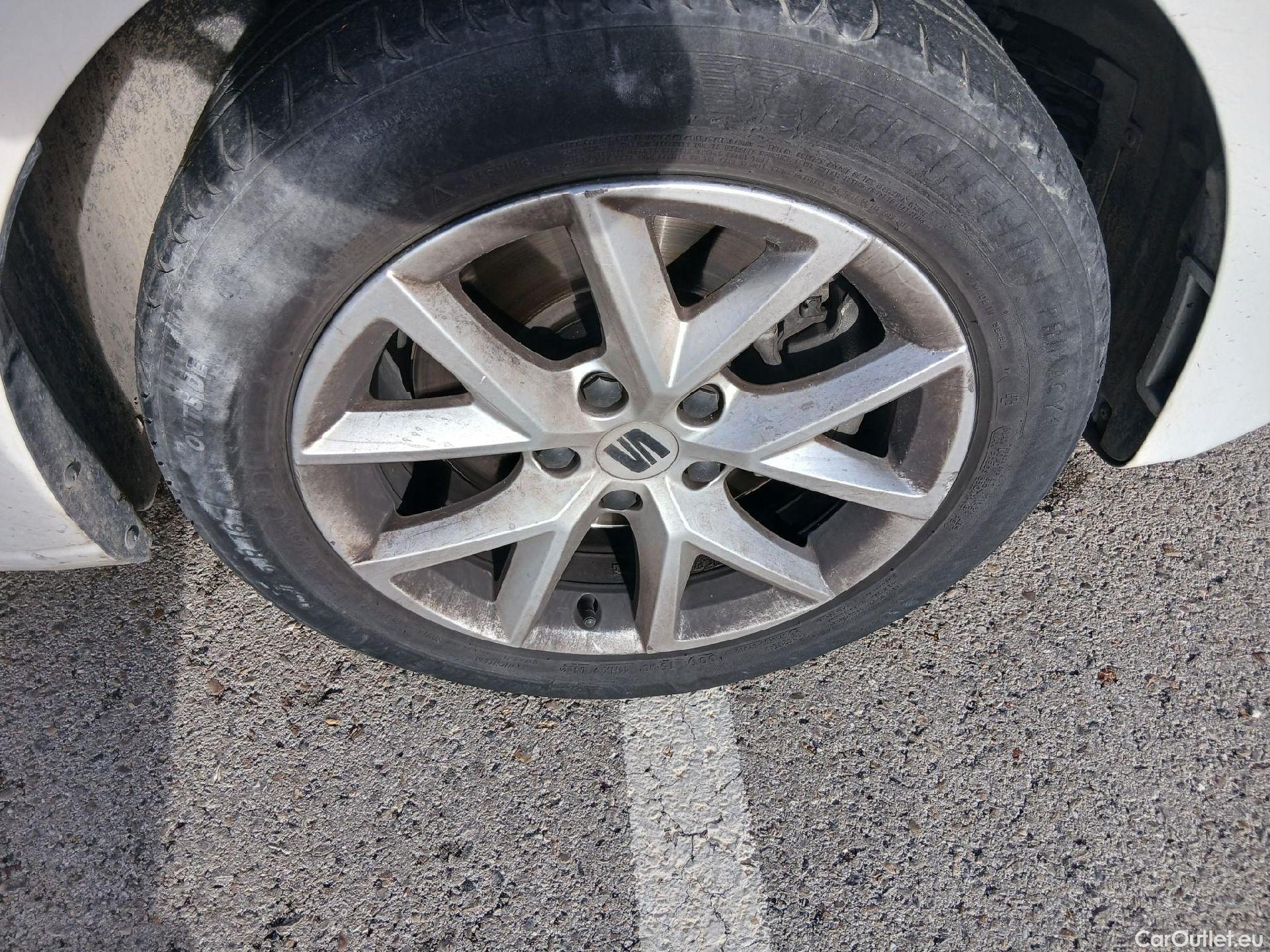  Seat  Leon SEAT Nuevo León / 2020 / 5P / familiar SP 2.0 TDI 85kW Style Go(SP) #33