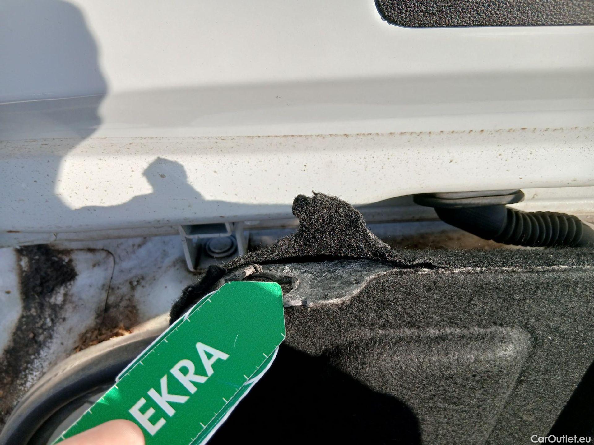  Renault  Clio RENAULT  / 2019 / 5P / berlina con portón Business Blue dCi 74kW (100CV) #5