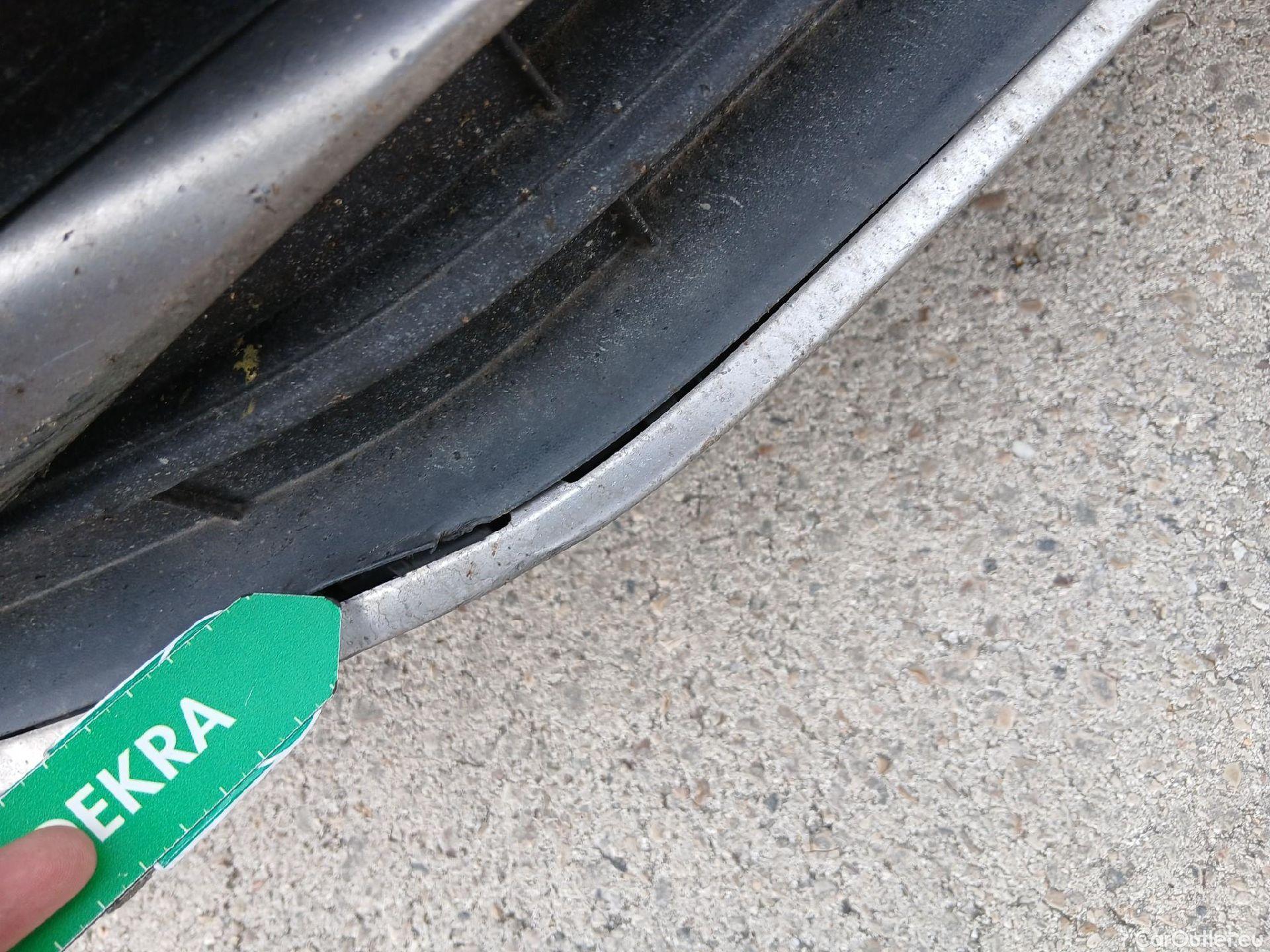  Volkswagen  Passat VOLKSWAGEN  / 2019 / 4P / sedán 2.0 TDI 90kW (122CV) DSG #13