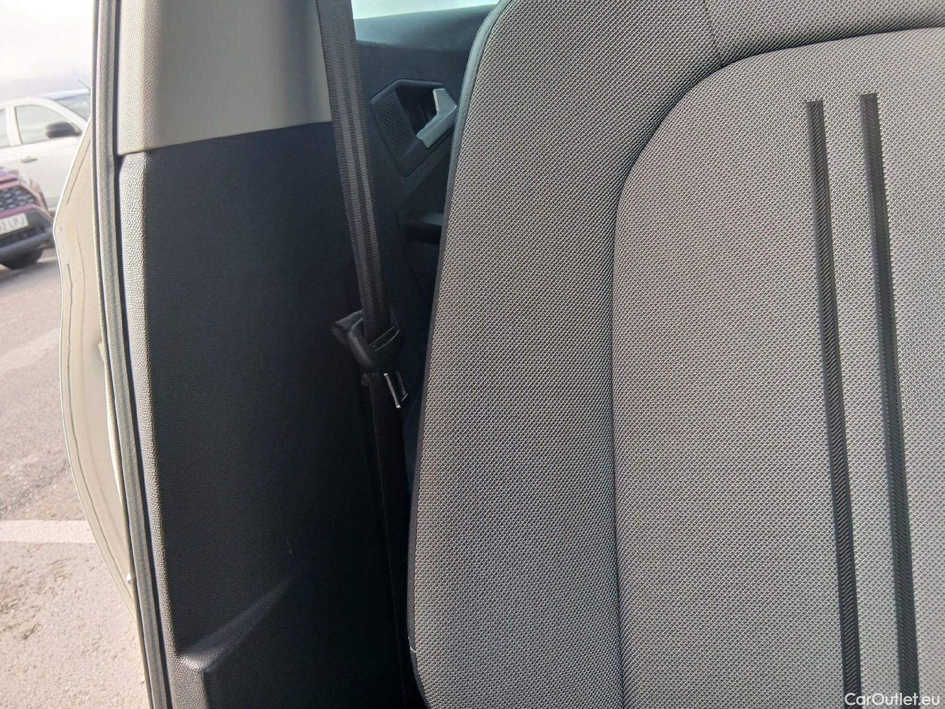  Seat  Leon SEAT Nuevo León / 2020 / 5P / familiar SP 2.0 TDI 85kW Style Go(SP) #18