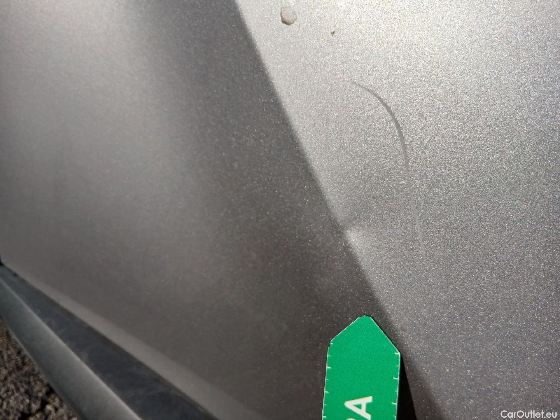  Toyota  C-HR TOYOTA  / 2016 / 5P / todoterreno 1.8 125H Advance (CX) #14