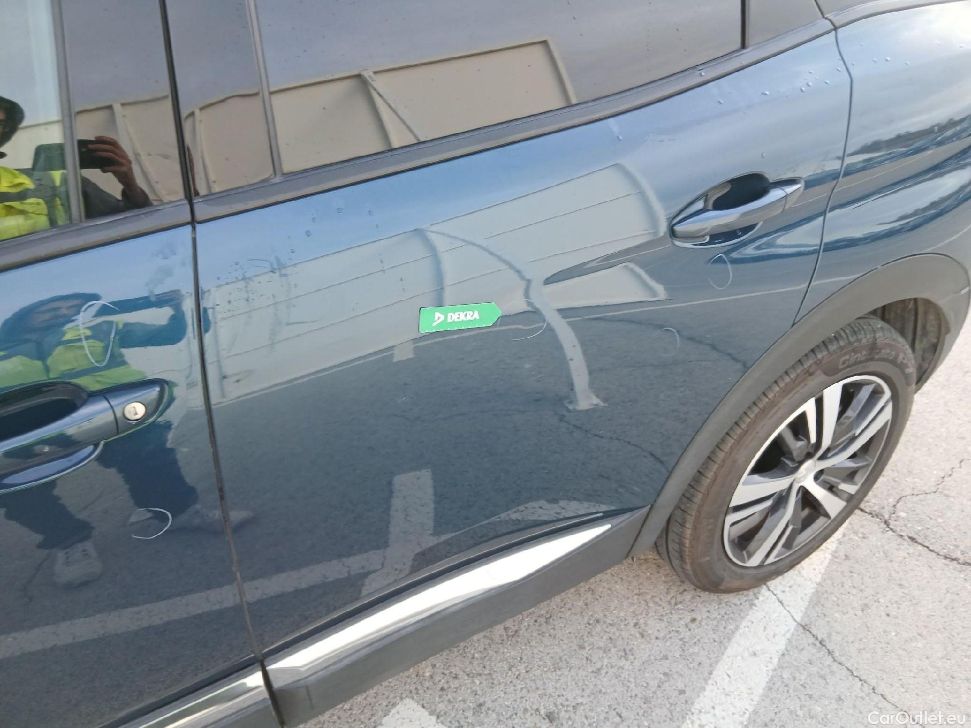  Peugeot  3008 PEUGEOT  / 2020 / 5P / todoterreno 1.5 BlueHDi 96kW (130CV) S&S Allure #22