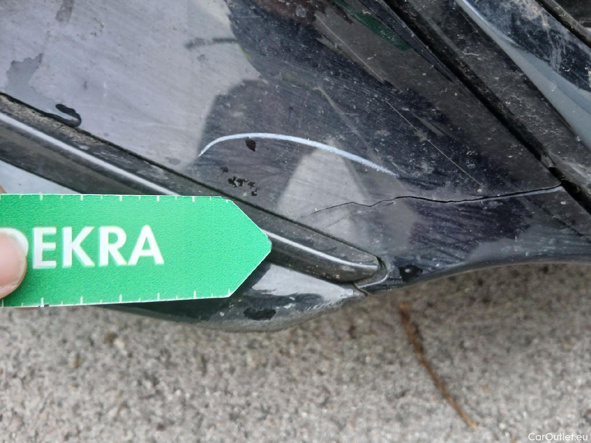  Toyota  Corolla TOYOTA  / 2019 / 5P / familiar 1.8 125H ACTIVE E-CVT TOURING SPORT #6