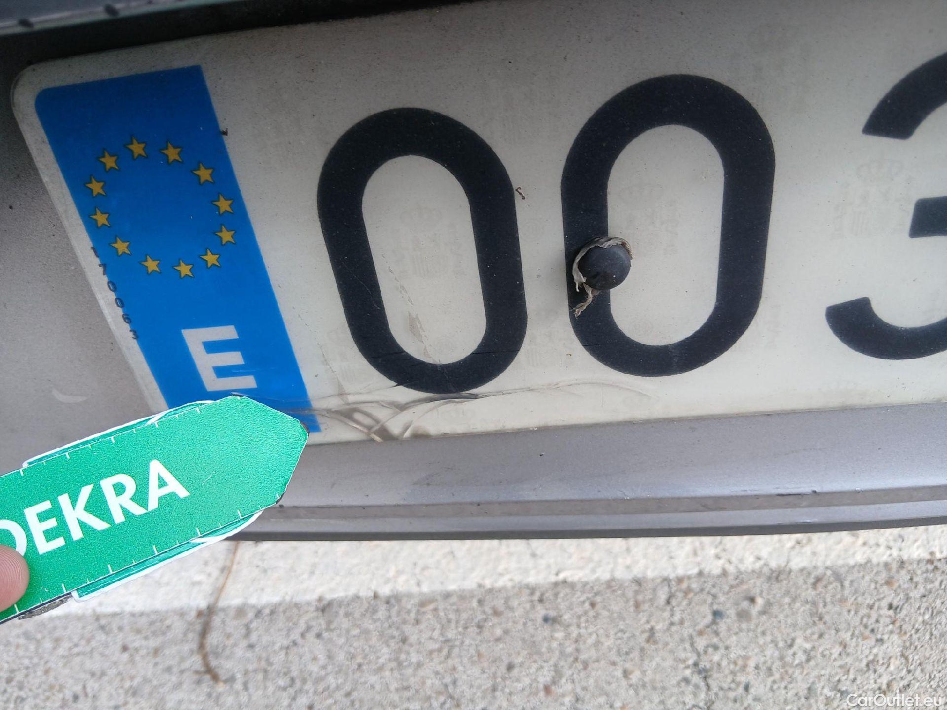  Volkswagen  Passat VOLKSWAGEN  / 2019 / 4P / sedán 2.0 TDI 90kW (122CV) DSG #30