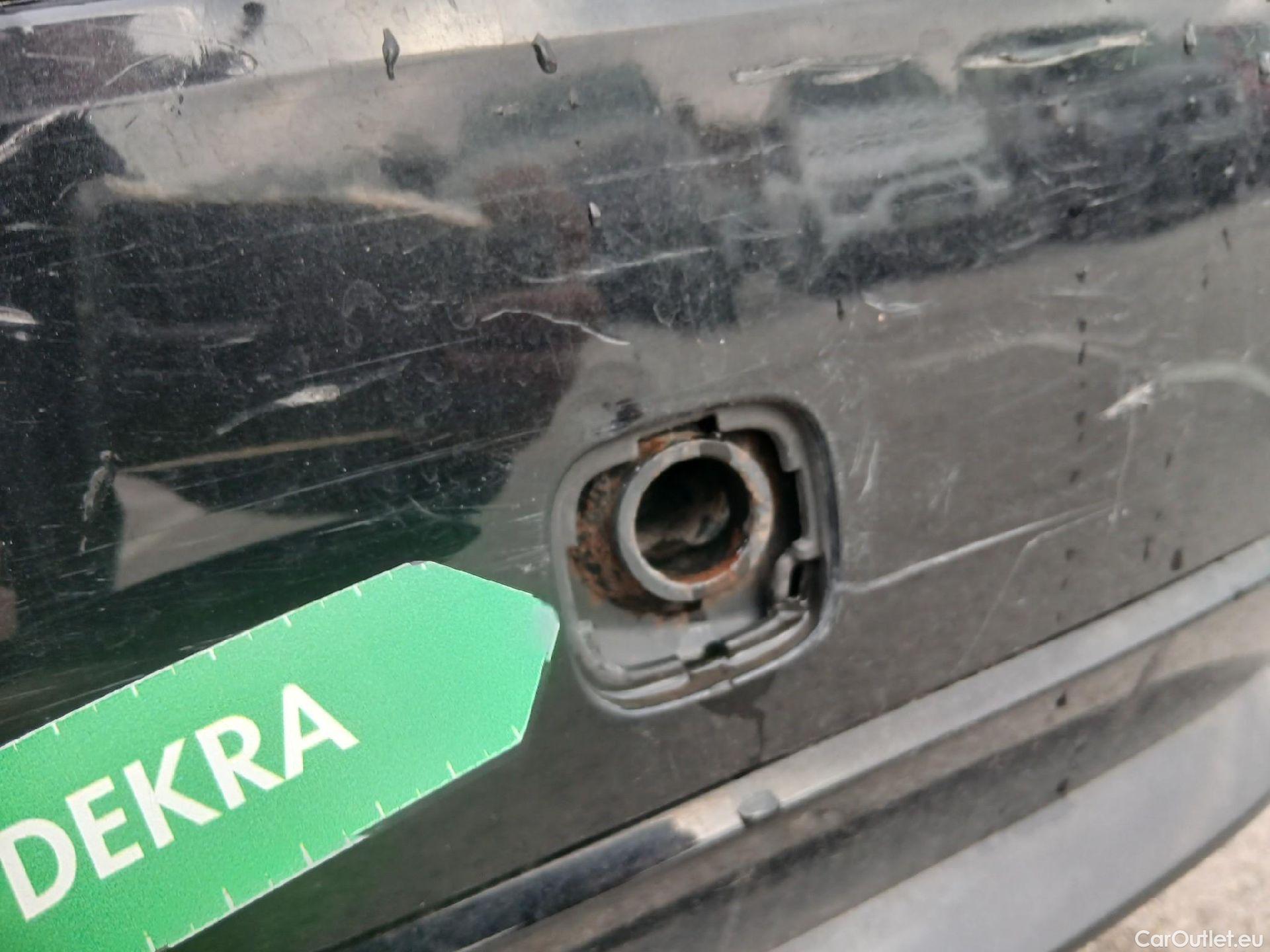  Toyota  Corolla TOYOTA  / 2019 / 5P / familiar 1.8 125H ACTIVE E-CVT TOURING SPORT #49