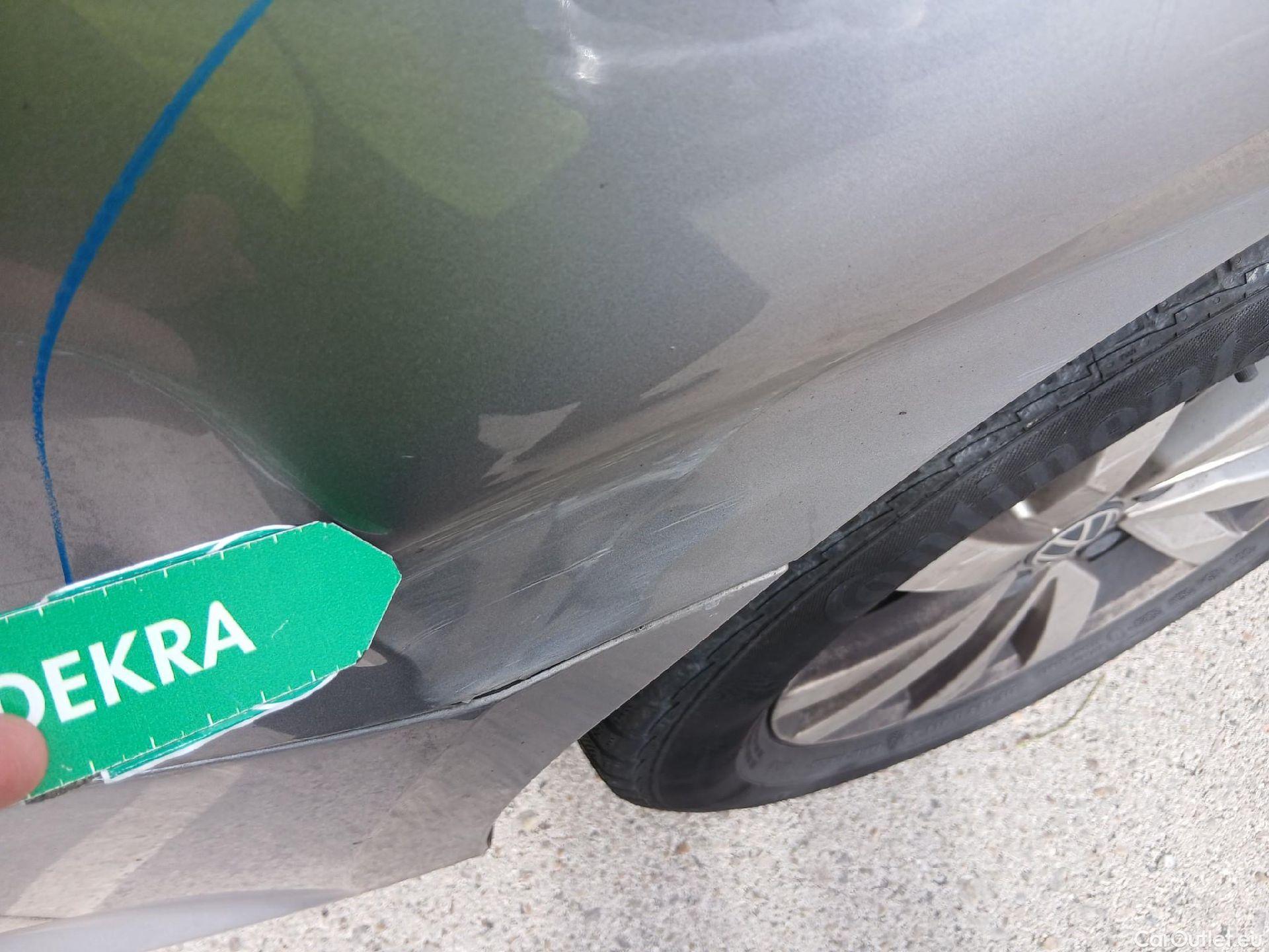  Volkswagen  Passat VOLKSWAGEN  / 2019 / 4P / sedán 2.0 TDI 90kW (122CV) DSG #34