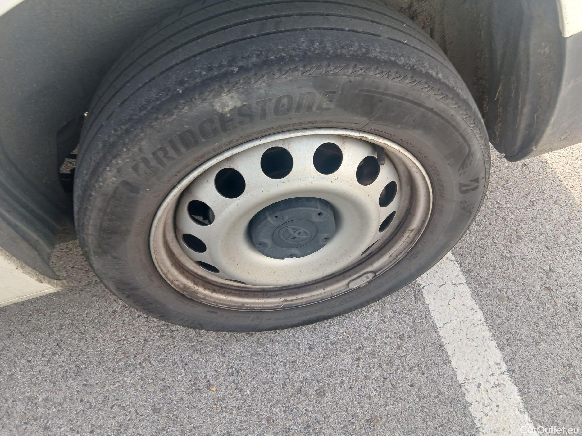  Toyota  Proace TOYOTA  City/2020/4P/furgón derivado de turismo 1.5D 96kW (130CV) GX Larga #2