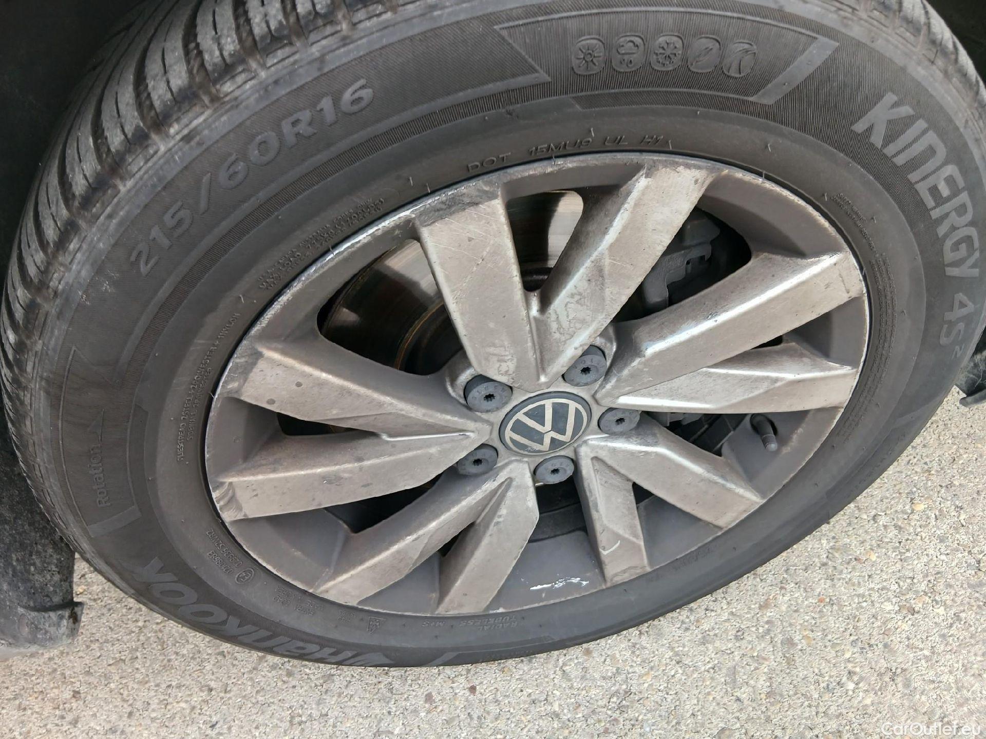  Volkswagen  Passat VOLKSWAGEN  / 2019 / 4P / sedán 2.0 TDI 90kW (122CV) DSG #5