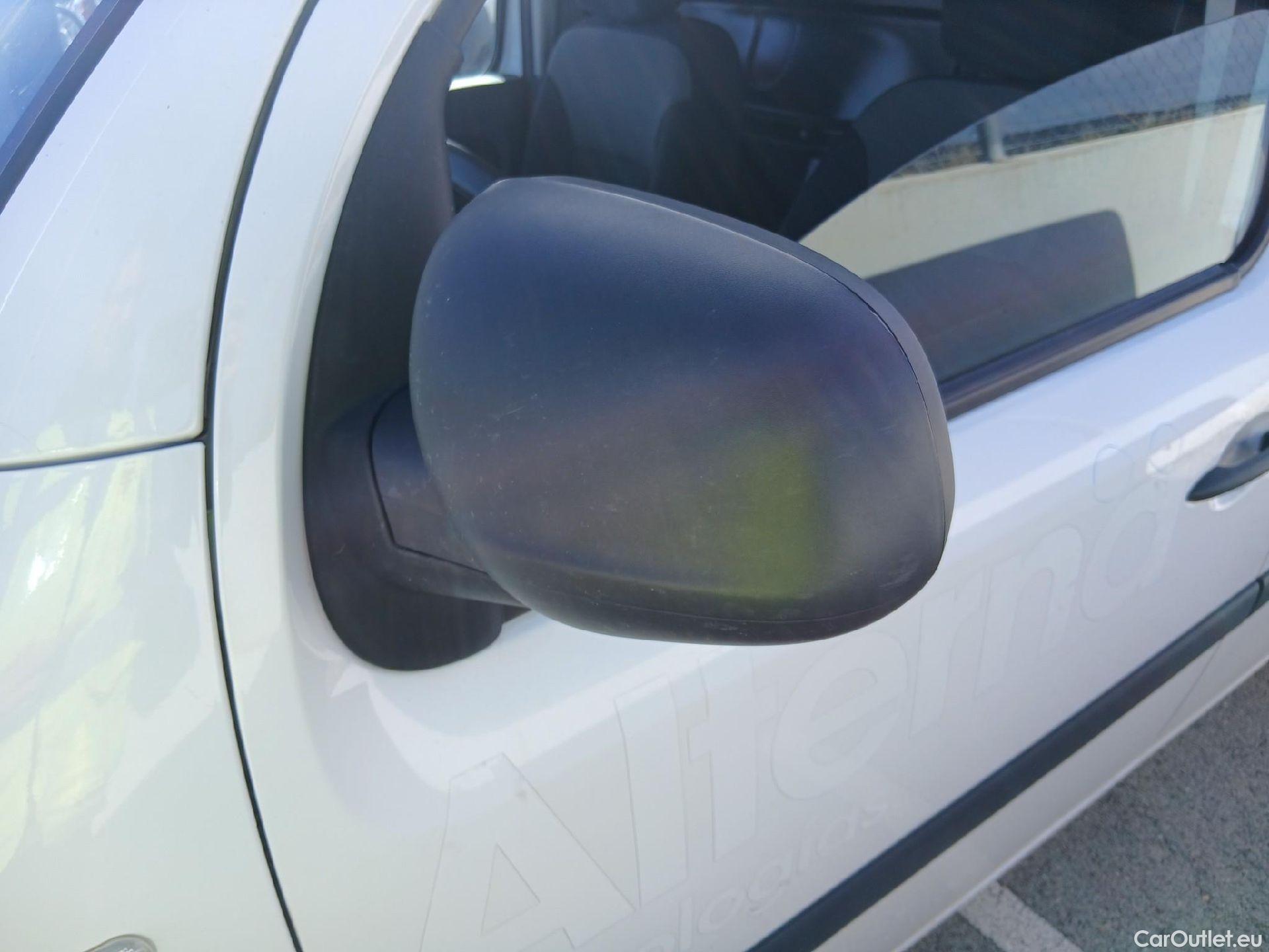  Renault  Kangoo RENAULT  Furgón/2013/3P/furgón derivado de turismo Profesional dCi 66 kW (90 CV) #16