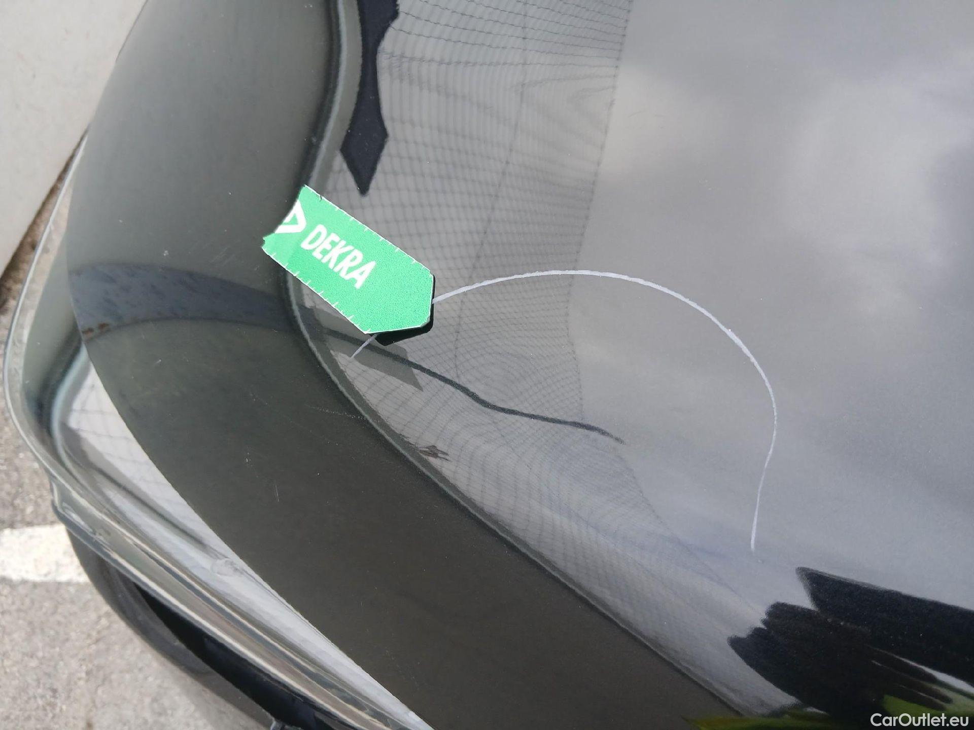  Toyota  Corolla TOYOTA  / 2019 / 5P / familiar 1.8 125H ACTIVE E-CVT TOURING SPORT #8